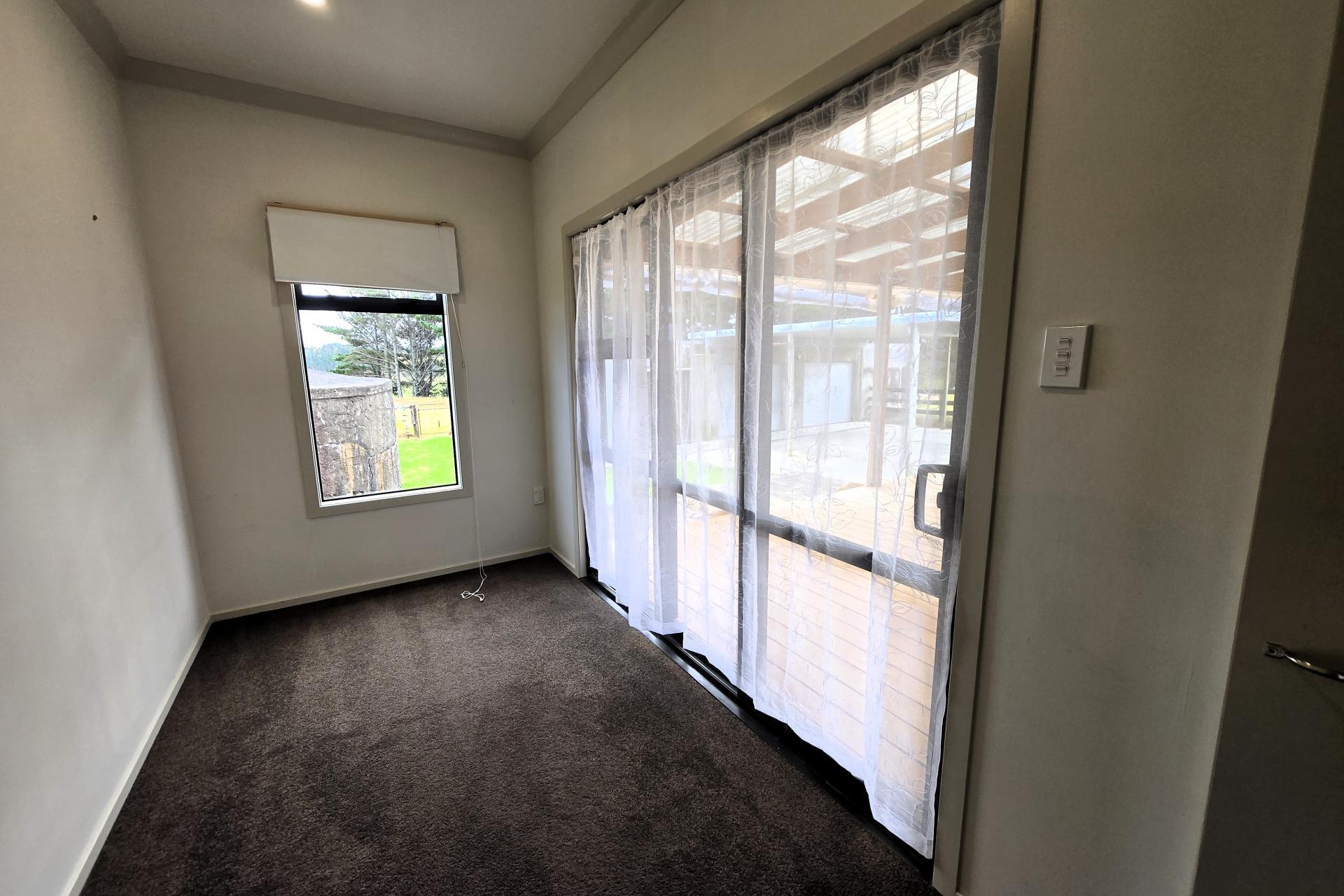 378 Notorious Road, Mahuta