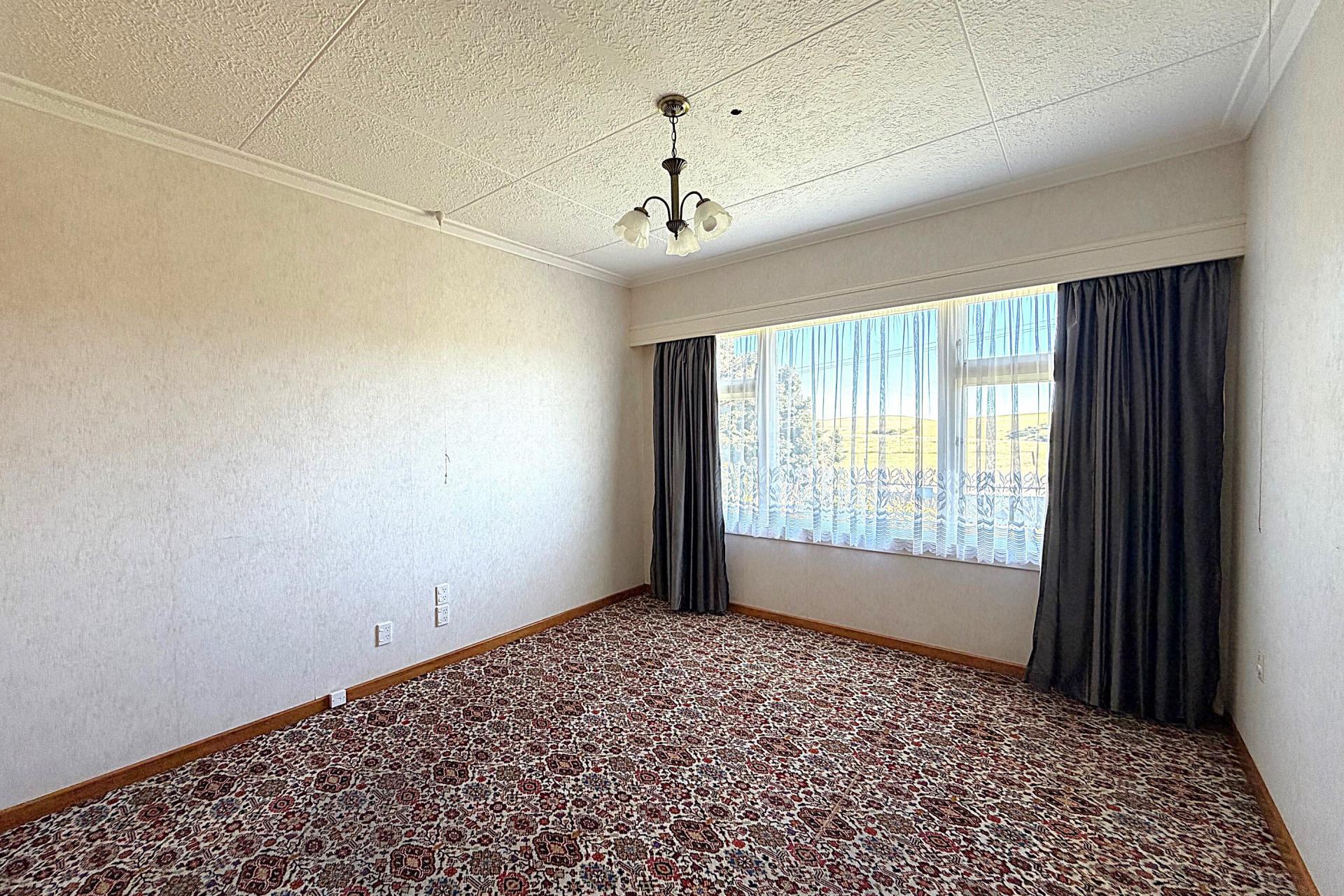 820 Wyndham Valley Road, Glenham