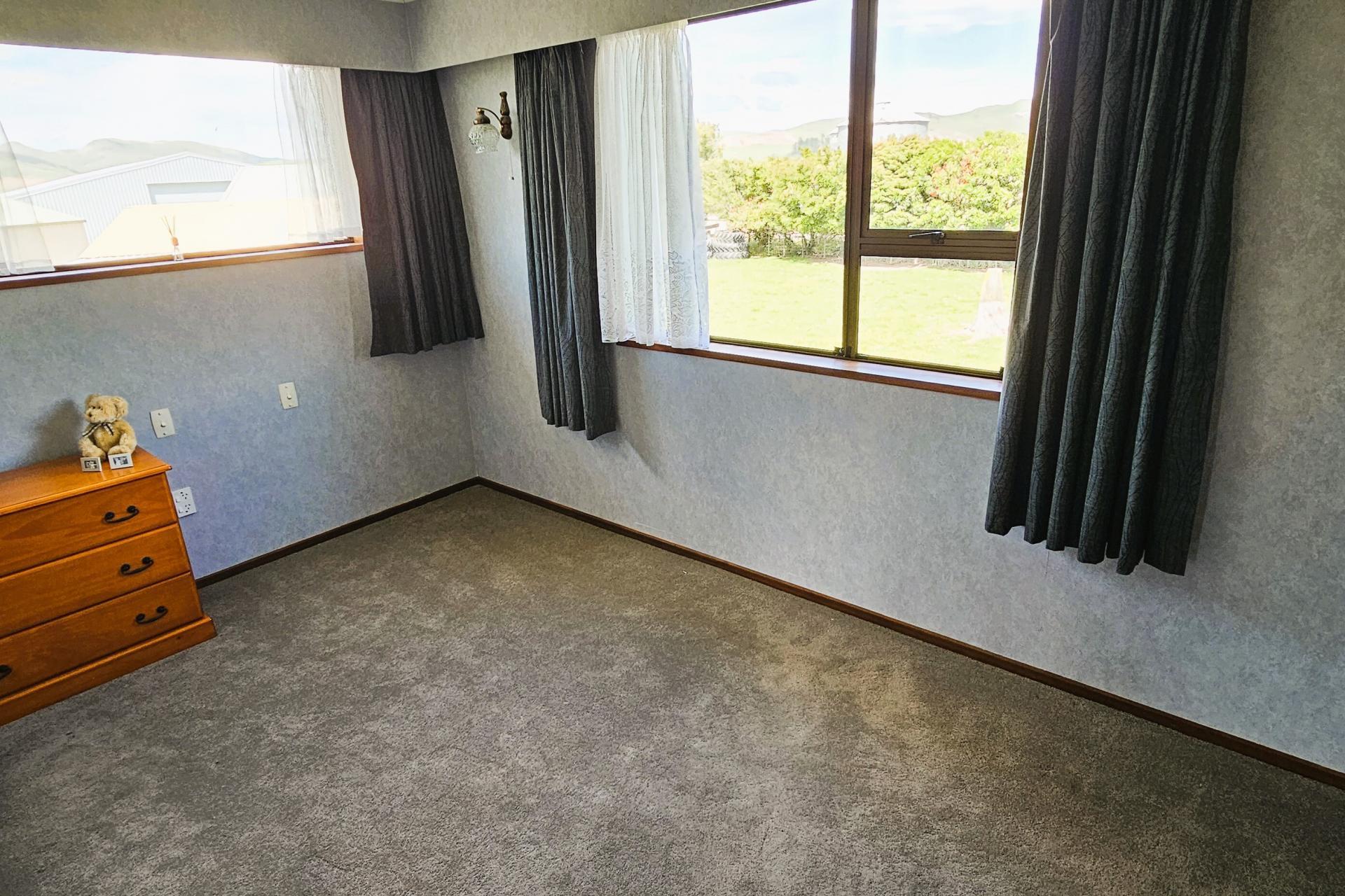 27 Mandeville Kingston Crossing Road, Mandeville