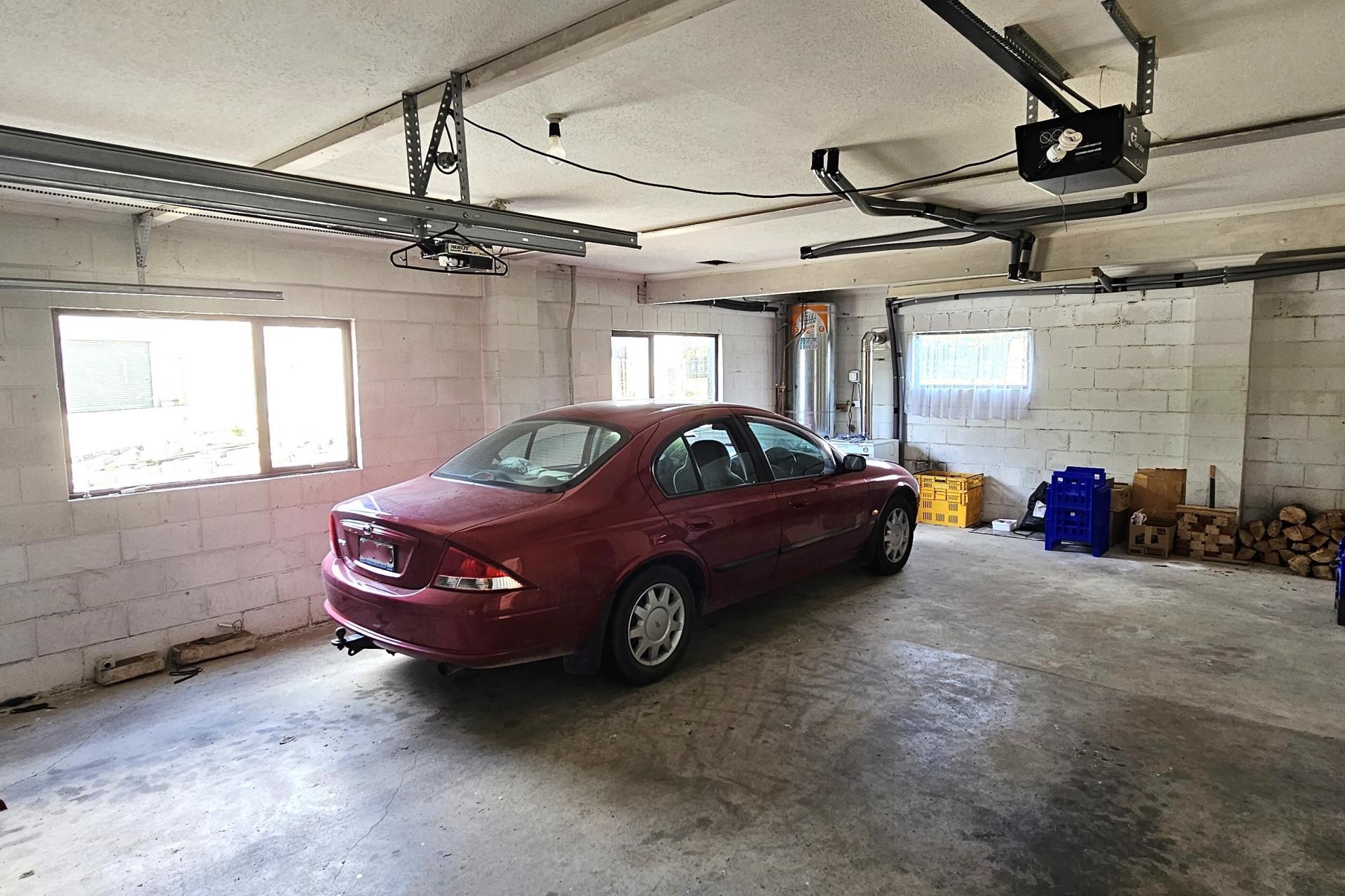 27 Mandeville Kingston Crossing Road, Mandeville