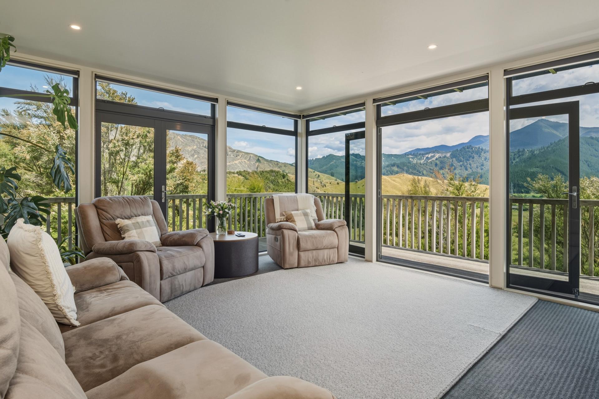 140 Leslies Road, Okaramio