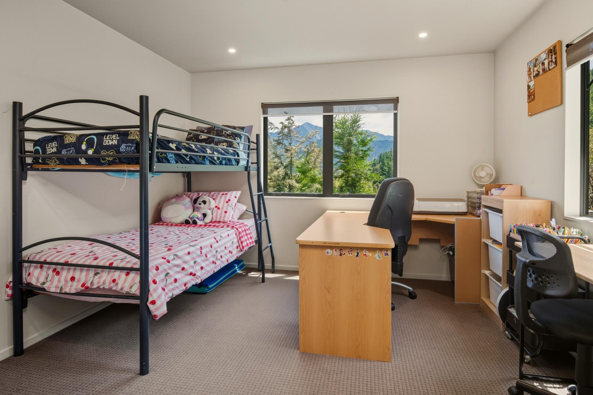 140 Leslies Road, Okaramio