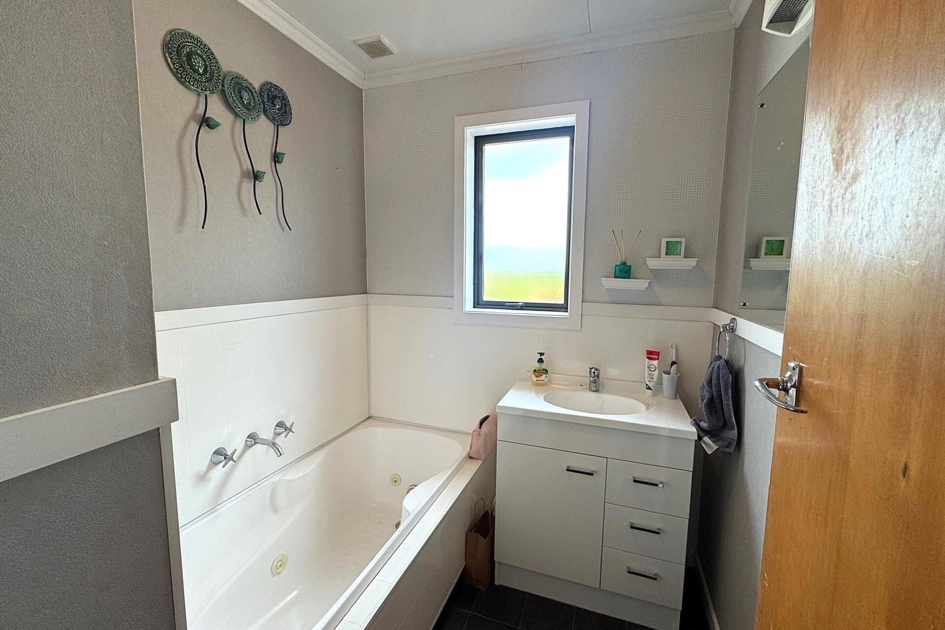 548 Mitchell Road, Glenham