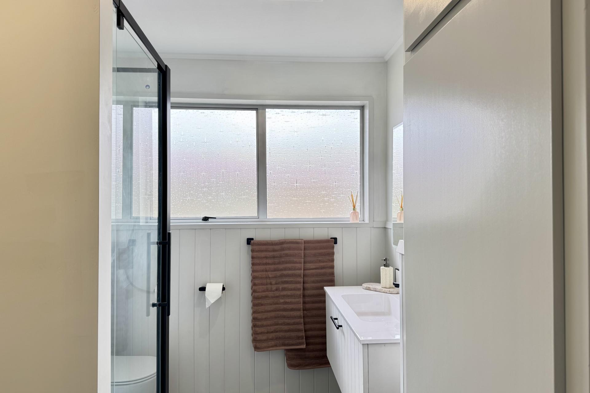 Unit 3, 17 Oxford Street, West End