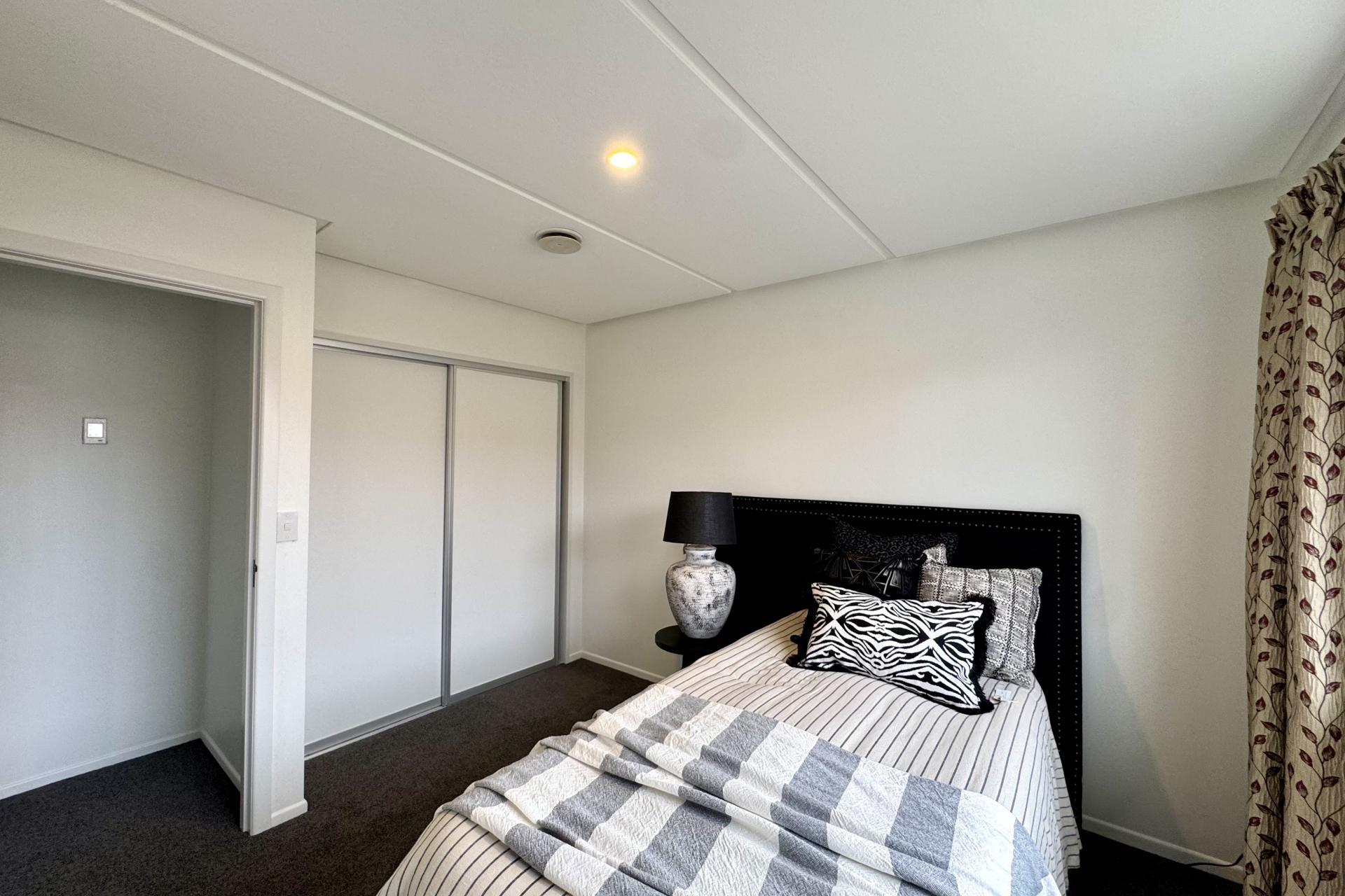 Unit 3, 17 Oxford Street, West End