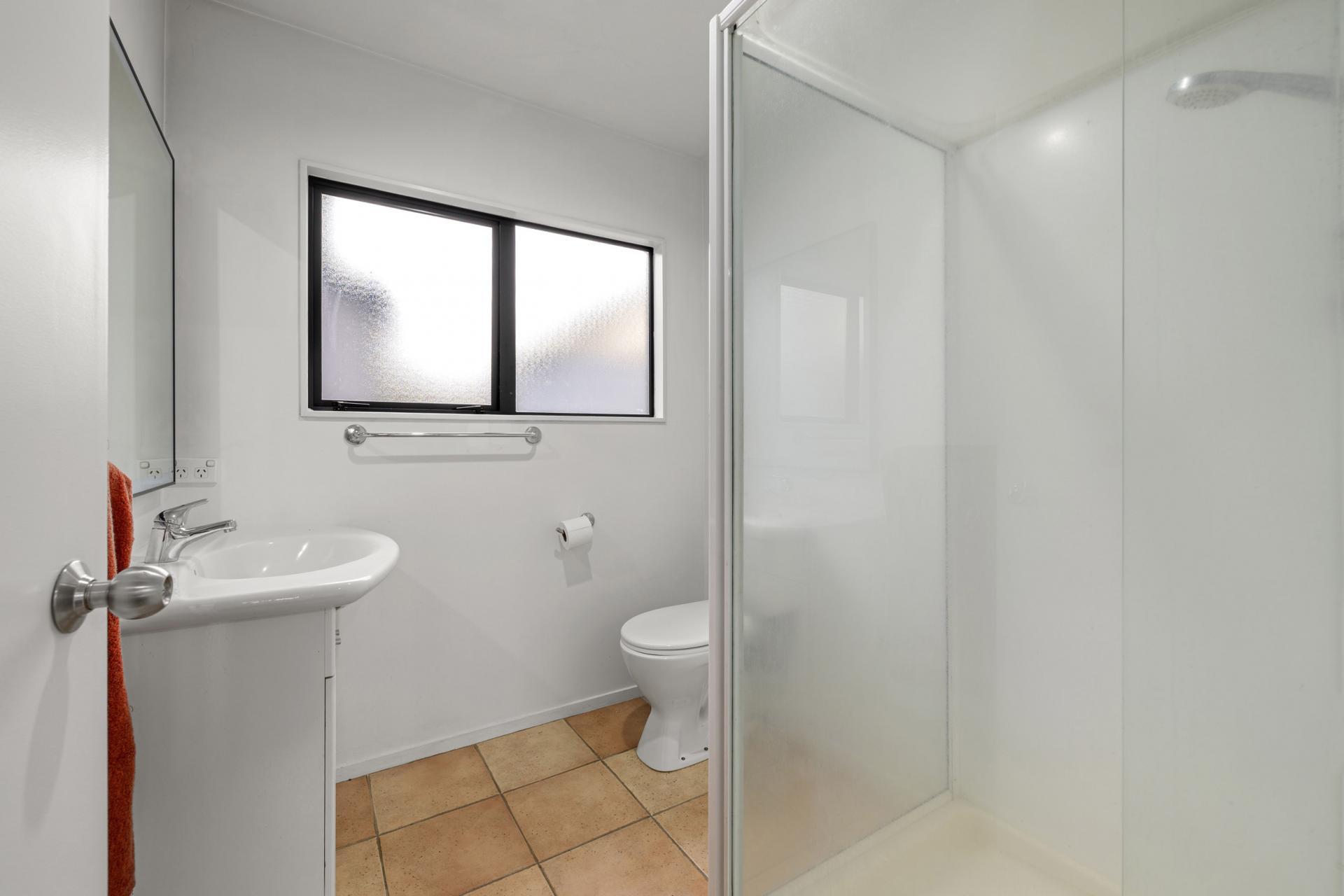 54 Brymer Road, Grandview Heights