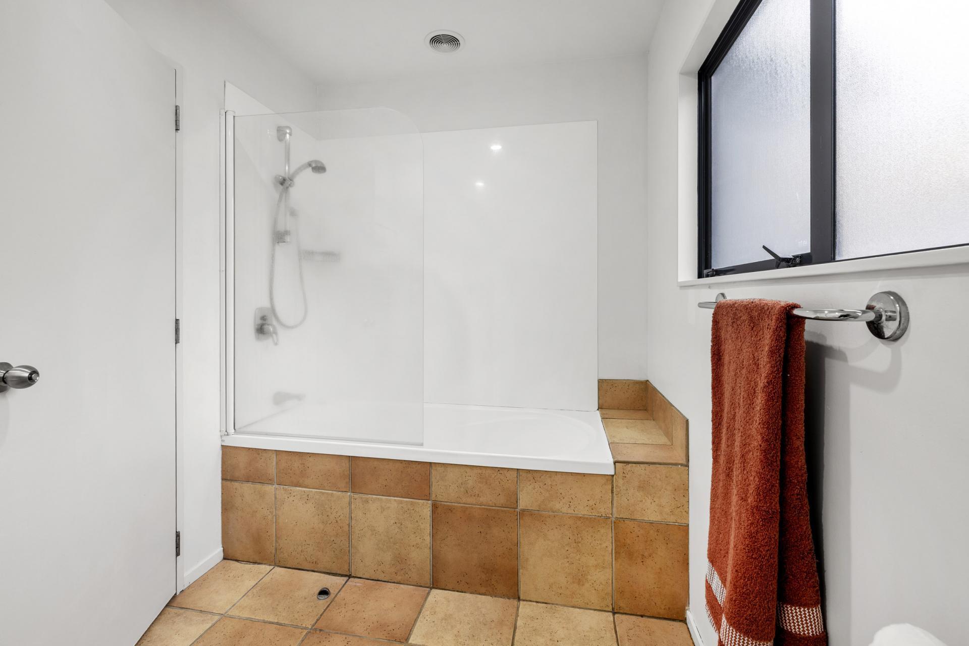 54 Brymer Road, Grandview Heights