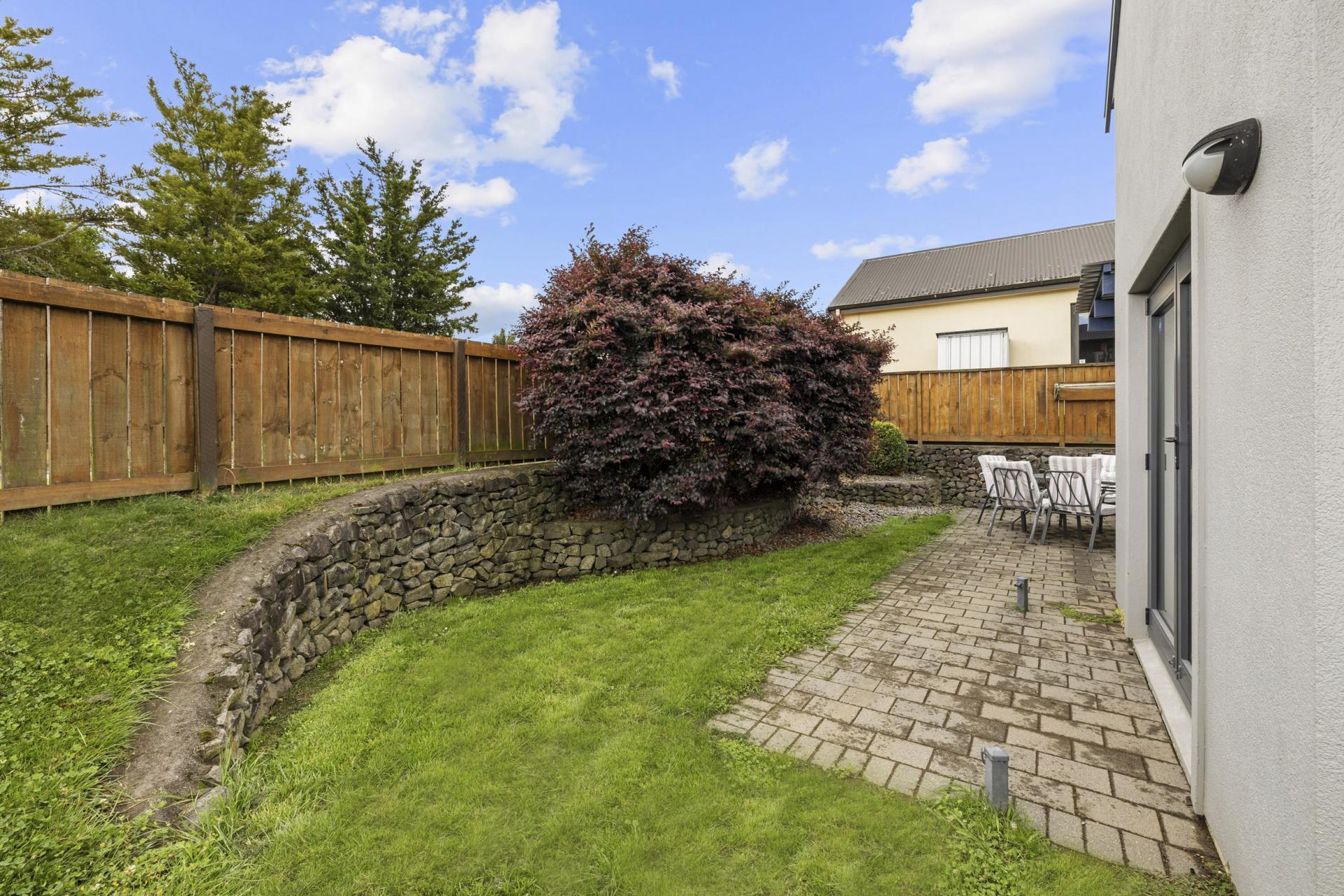 54 Brymer Road, Grandview Heights