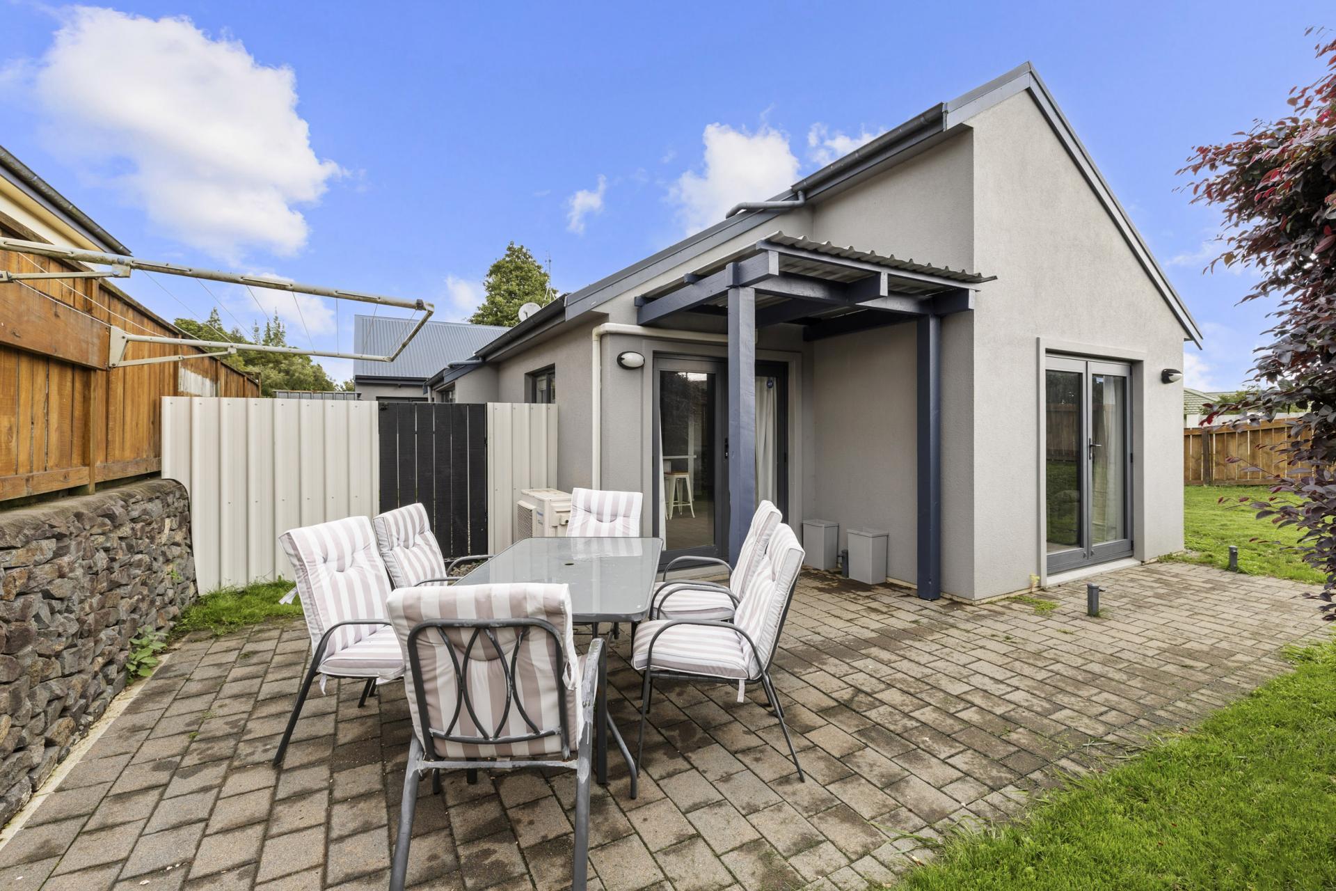 54 Brymer Road, Grandview Heights