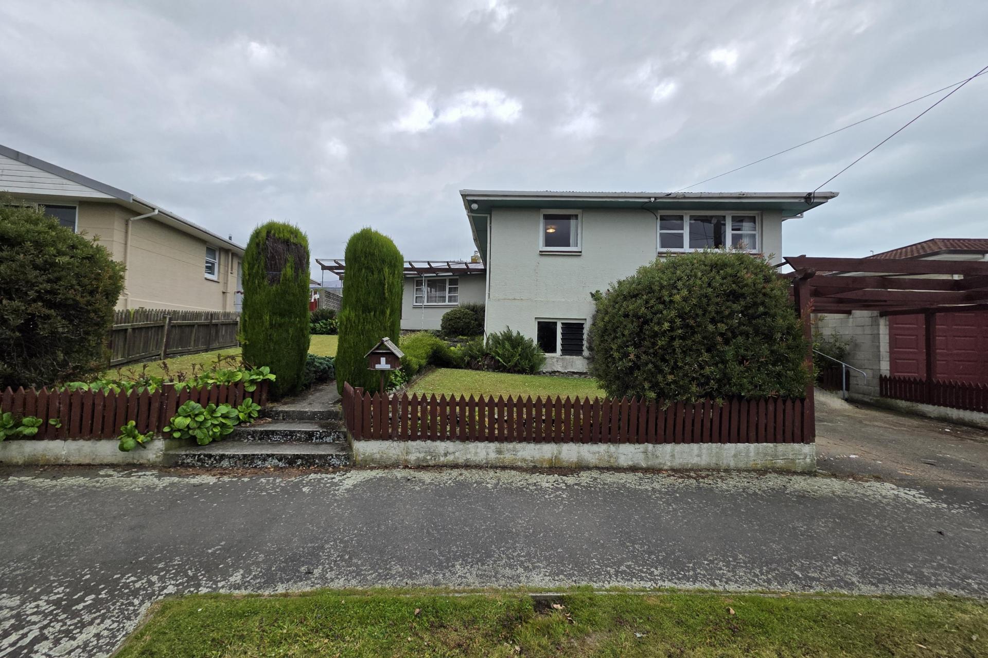 4 Glendale Crescent, Holmes Hill