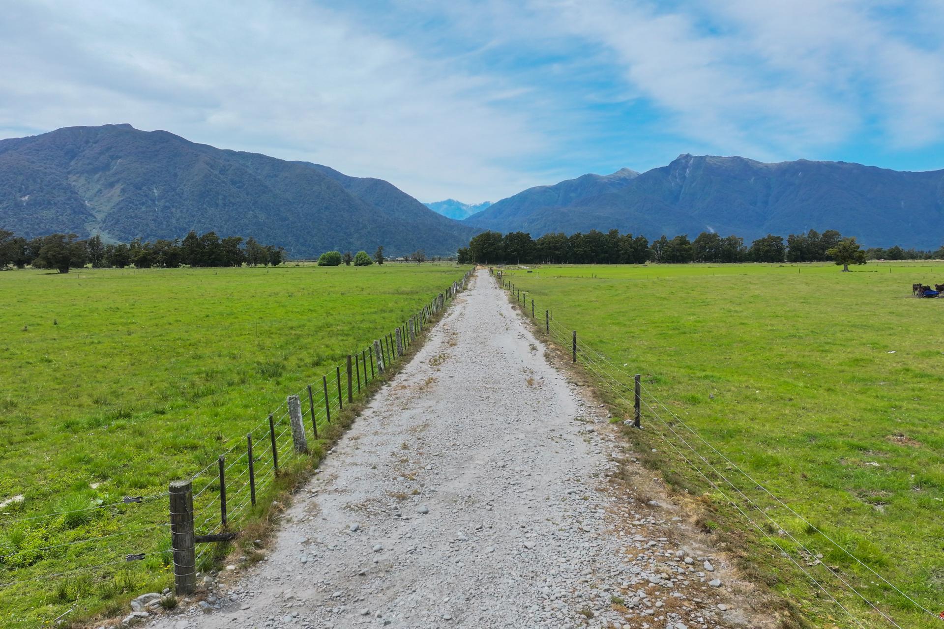 612 Wanganui Flat Road, Harihari