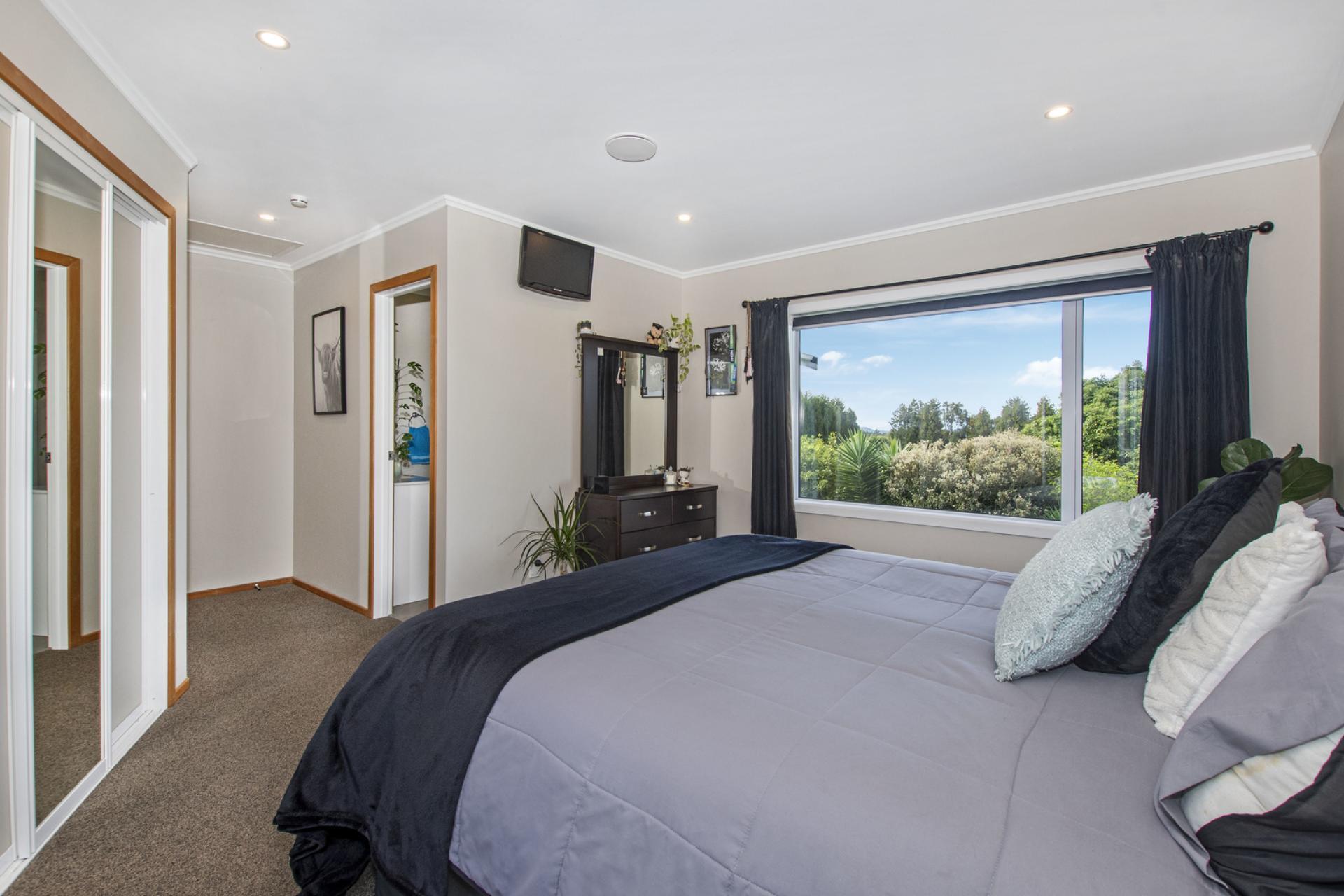 657 State Highway 14, Maunu