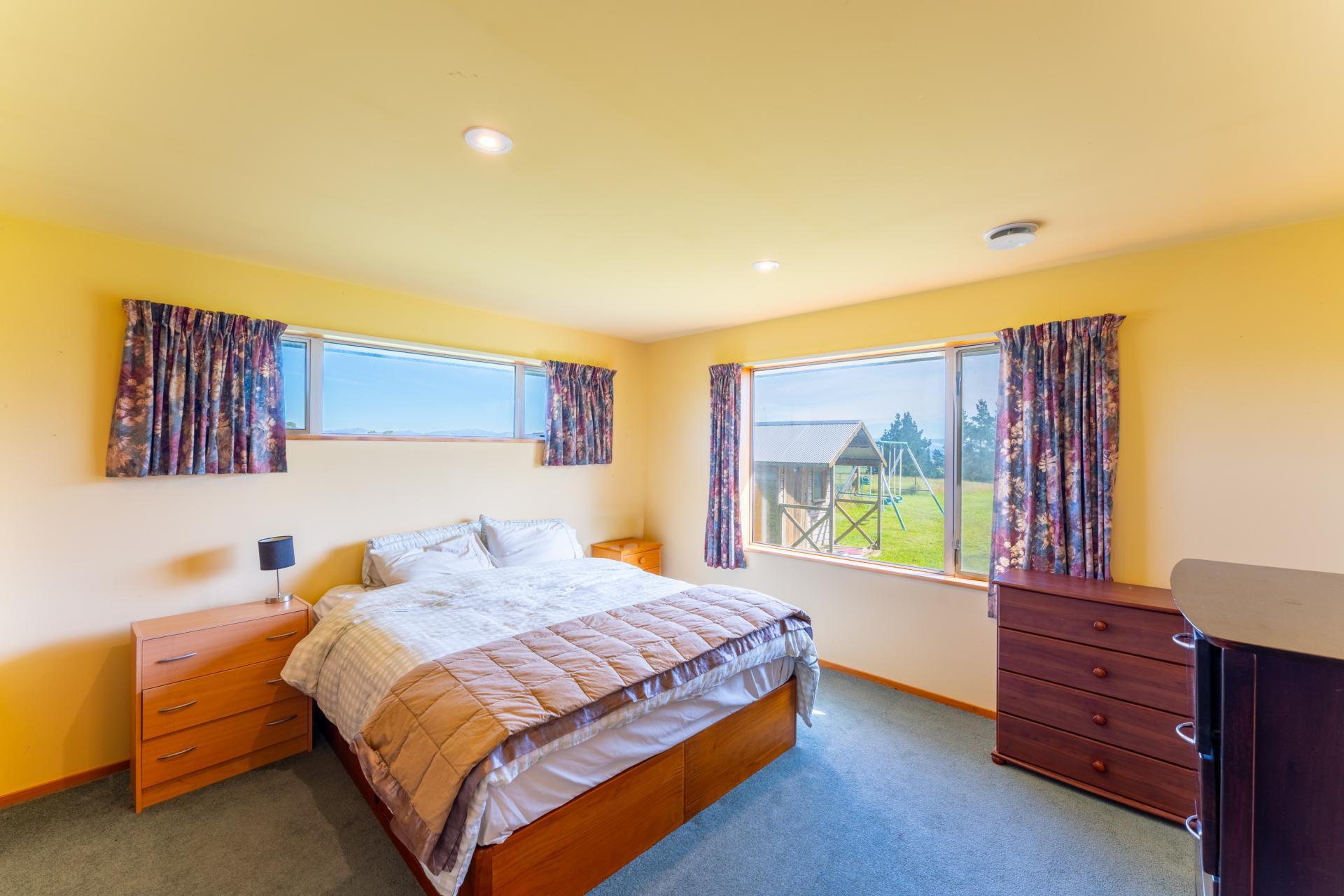 457 Cliffs Road, Claremont