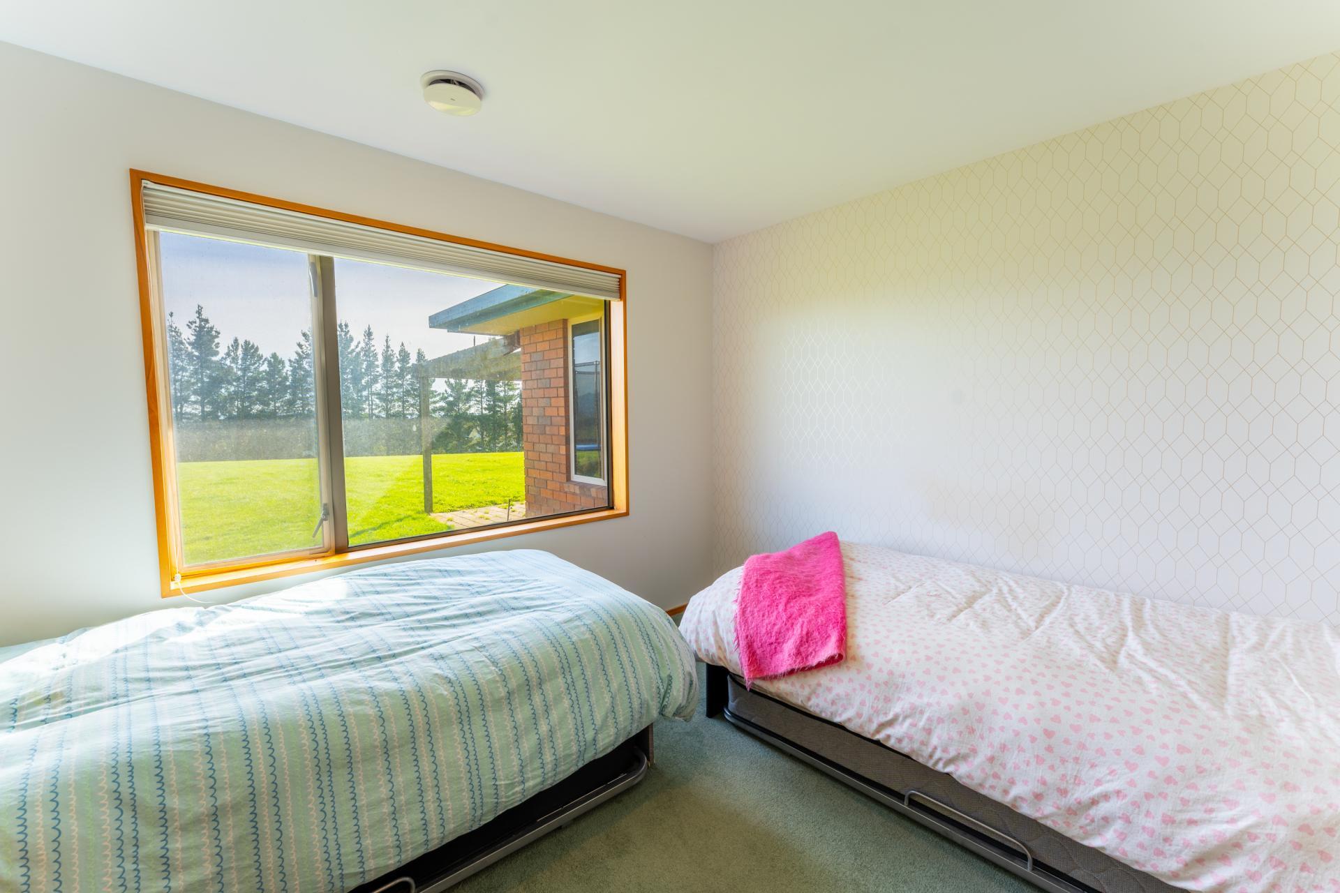 457 Cliffs Road, Claremont