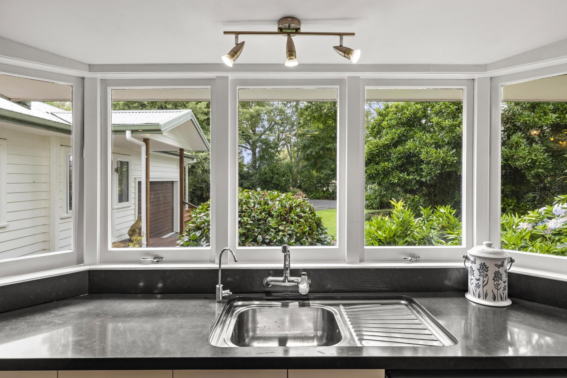 64 Reynolds Road, Rotoorangi