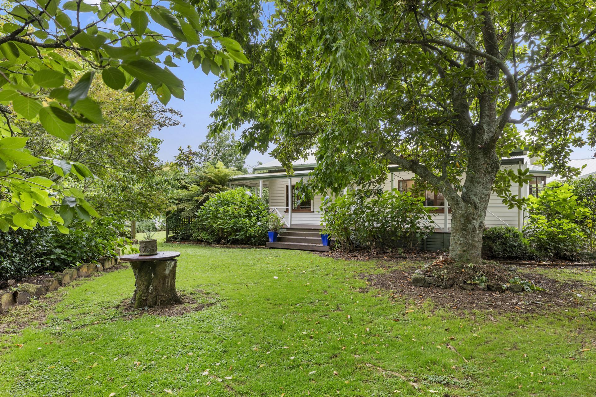 64 Reynolds Road, Rotoorangi
