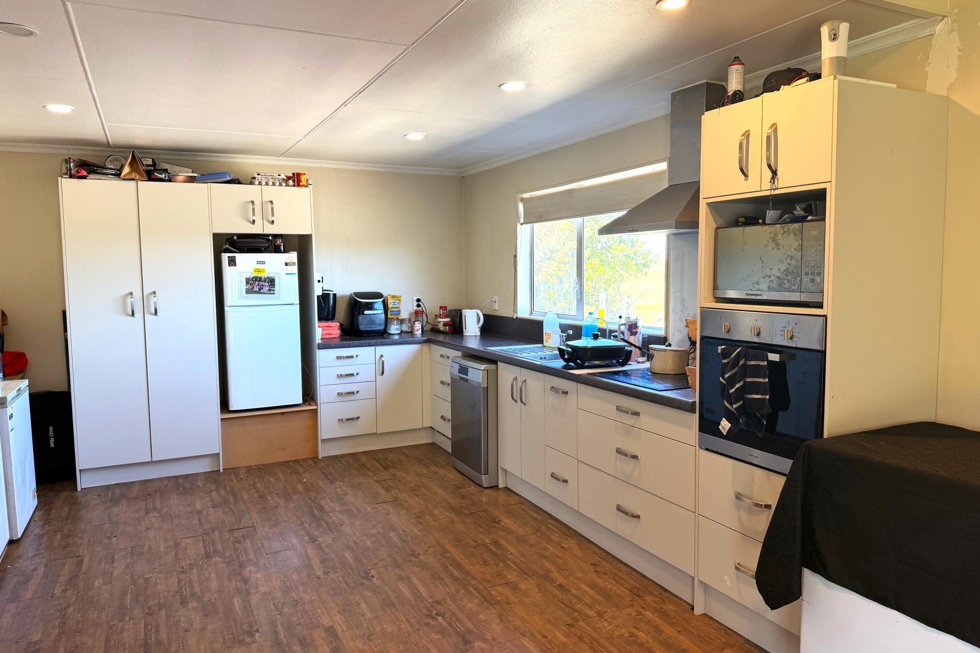 Gorge Road, Gorge Road