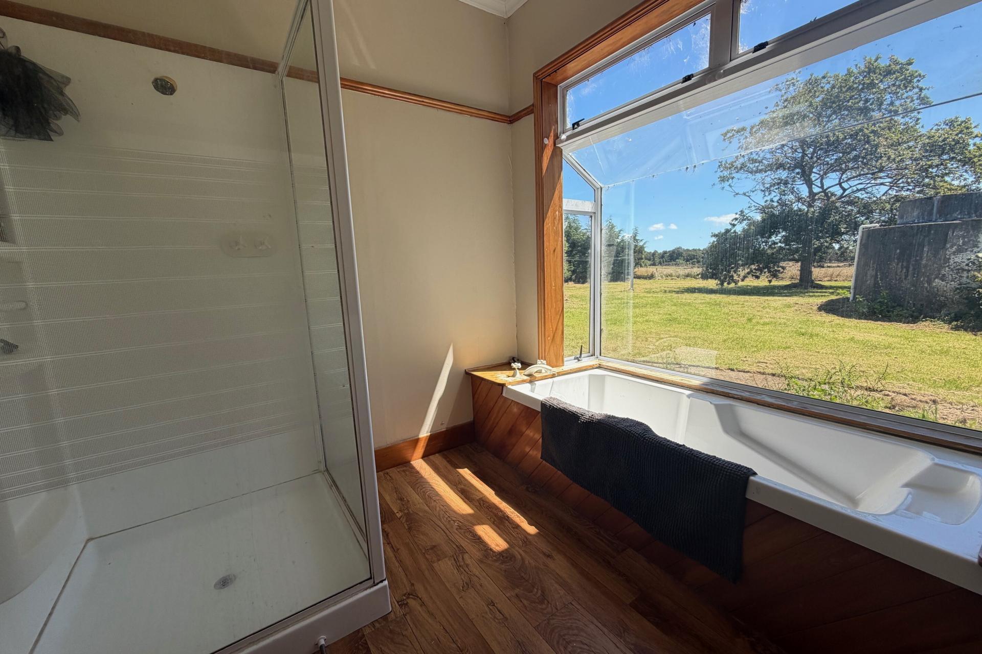 Gorge Road, Gorge Road