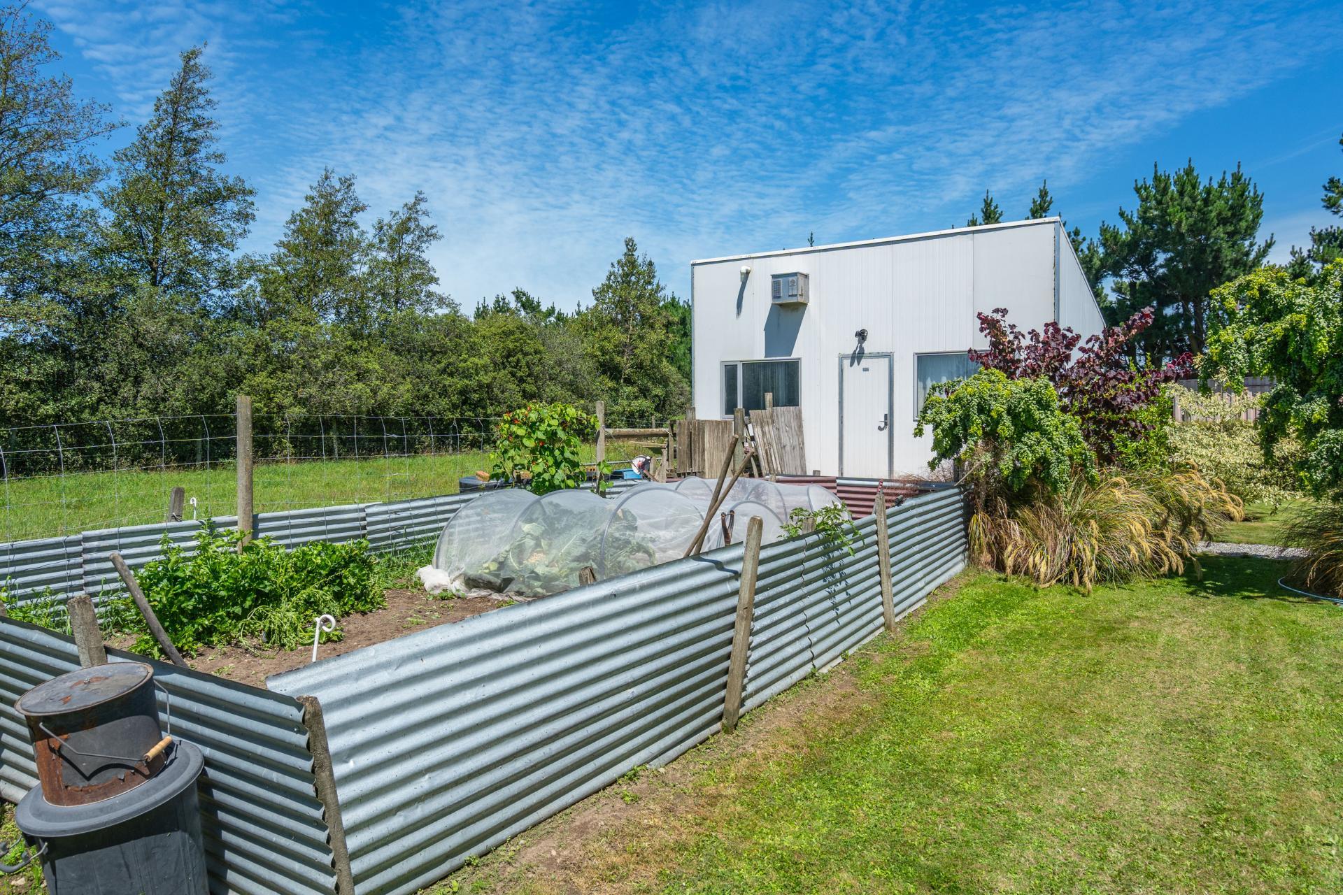 300 Courtenay Road, Charing Cross