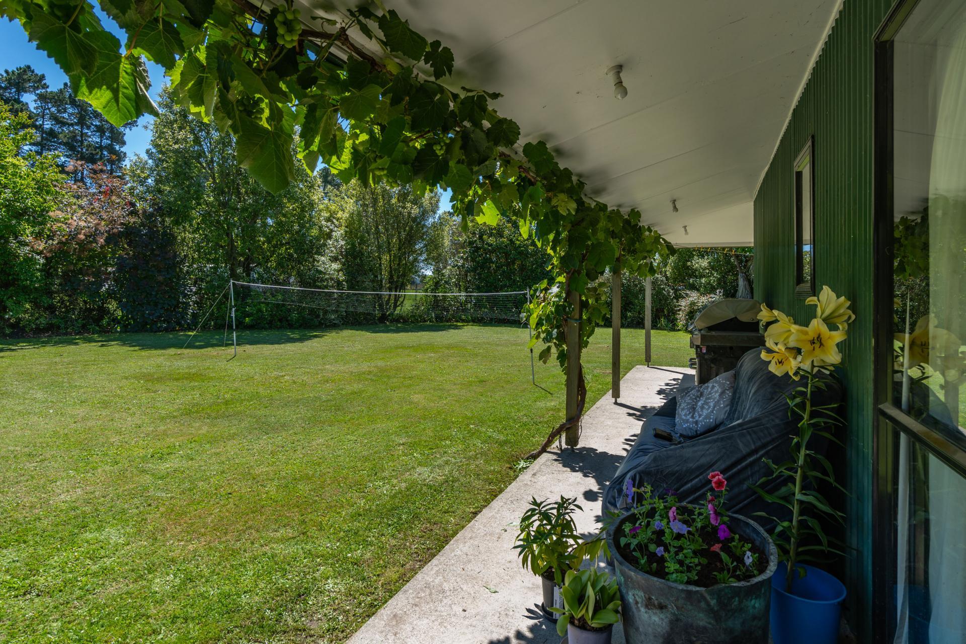 300 Courtenay Road, Charing Cross