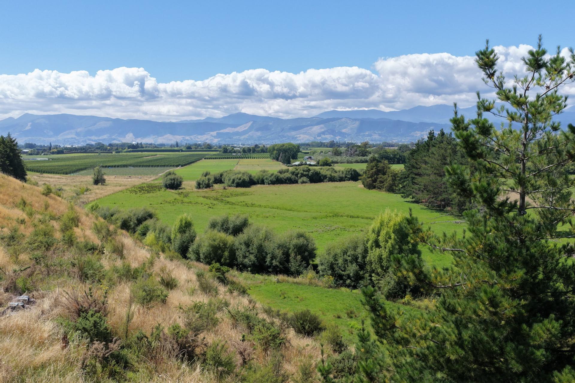 68 Greenacres Road North, Redwood Valley