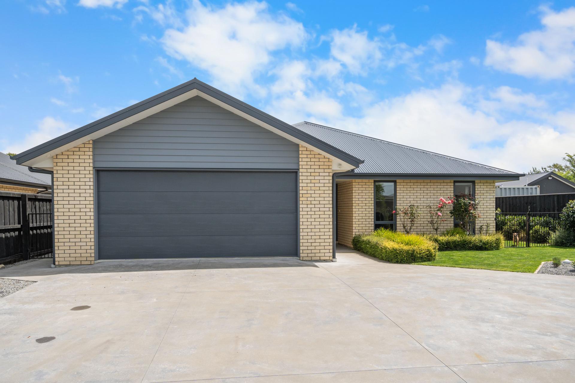 16 Cherry Avenue, Darfield