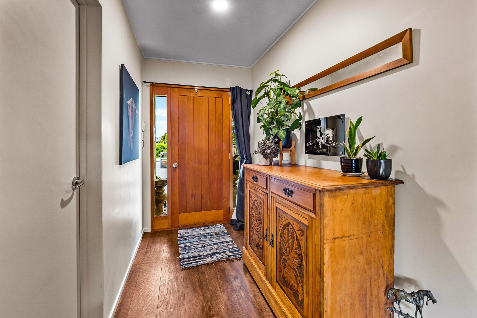 75 Pages Road, Allenton