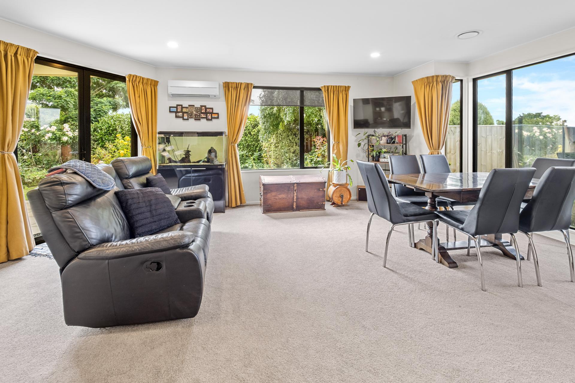 75 Pages Road, Allenton