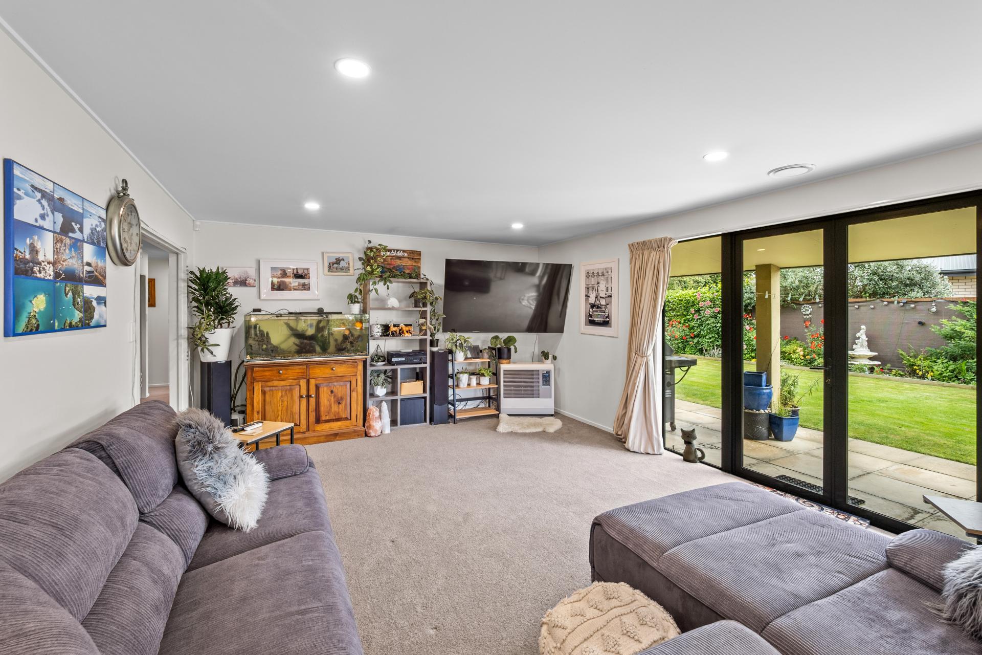 75 Pages Road, Allenton