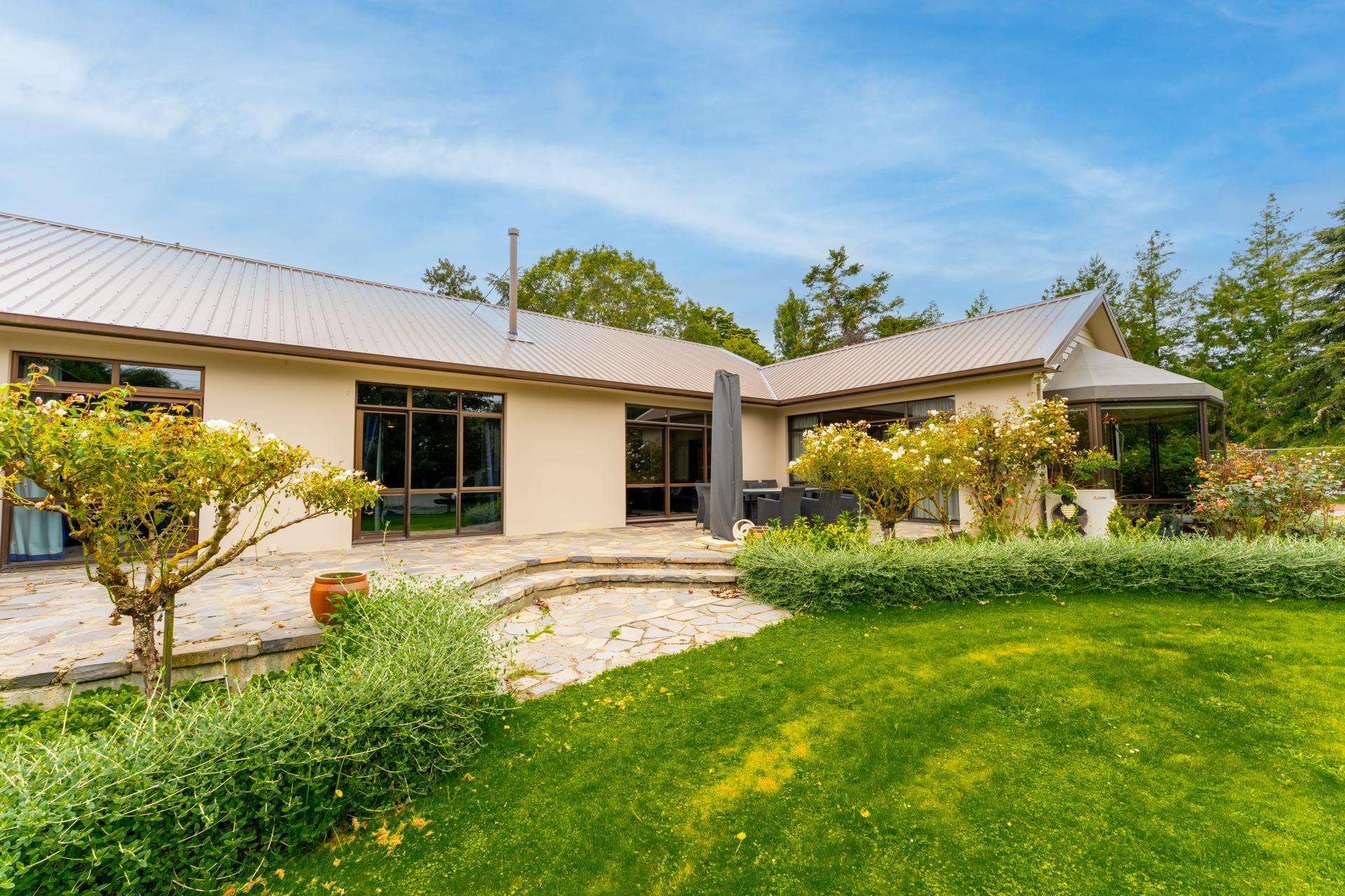 768 Seadown Road, Seadown