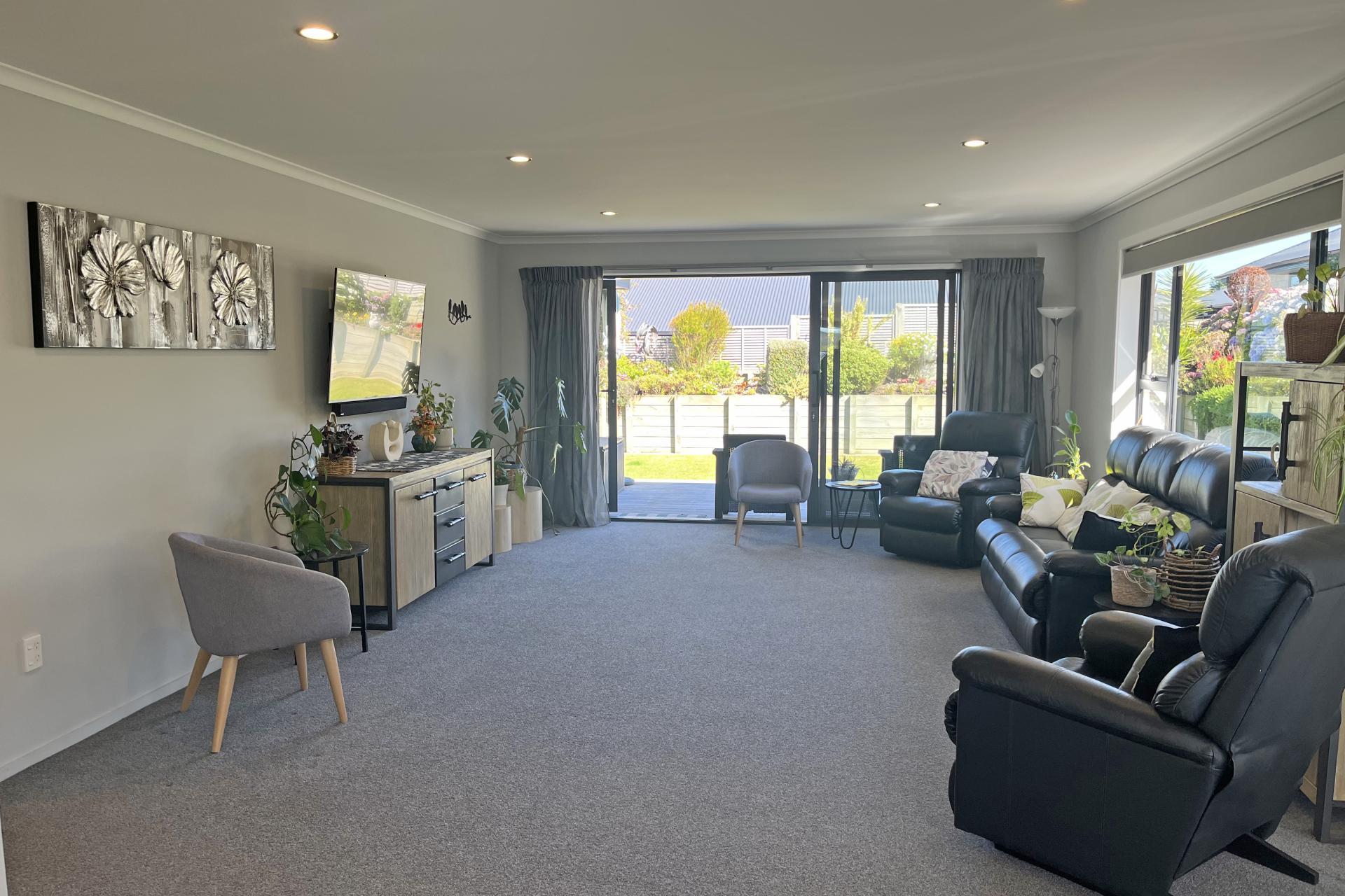 15 Dove Place, Holmes Hill