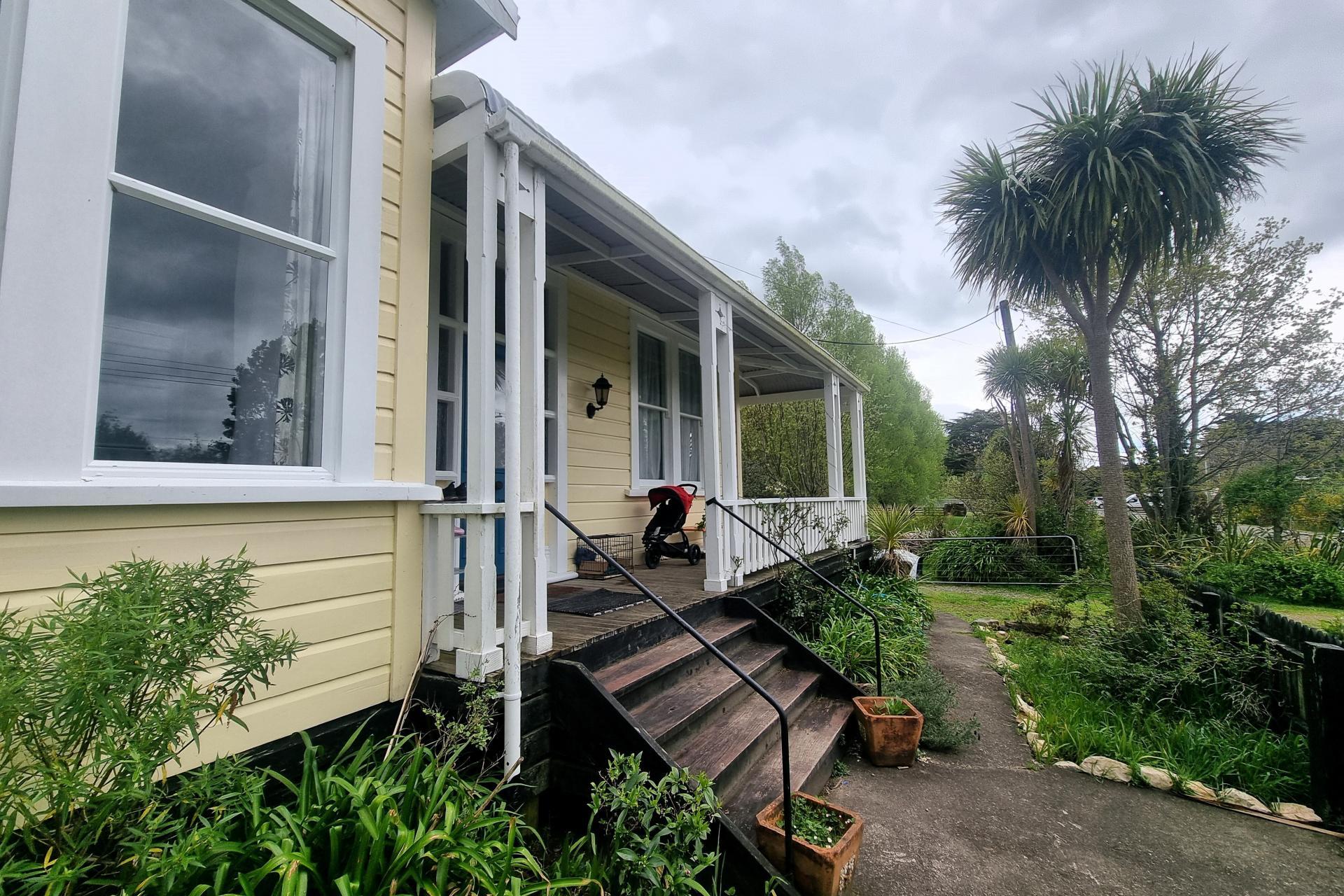 20 Makomako Street, Pongaroa