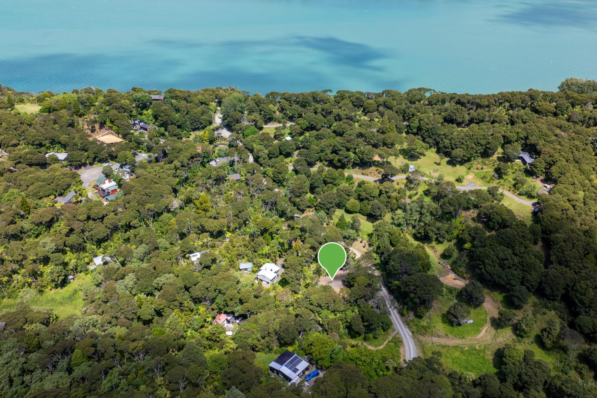 Te Akau Wharf Road, Te Akau