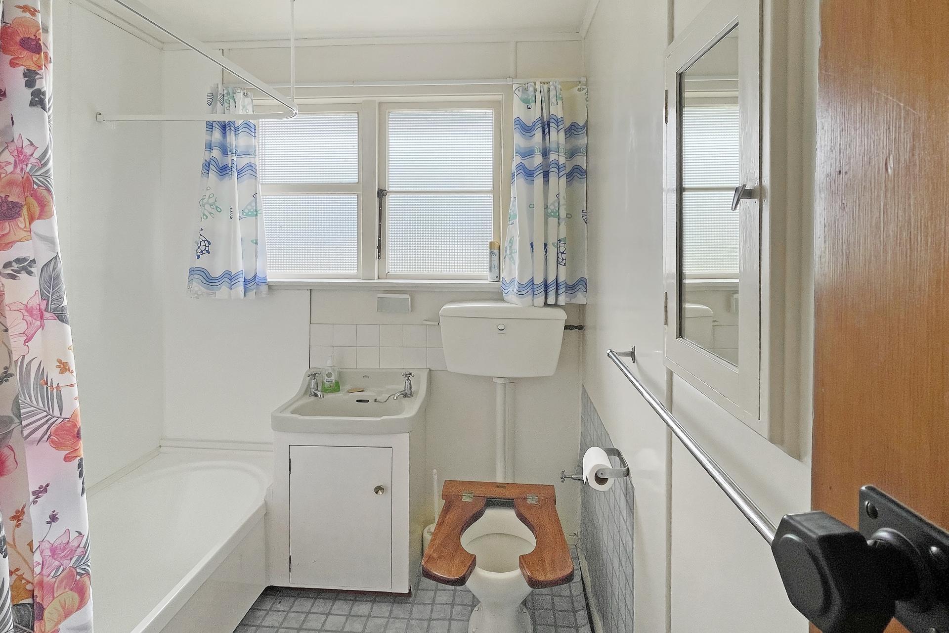 12 Hawthorne Avenue, Patearoa