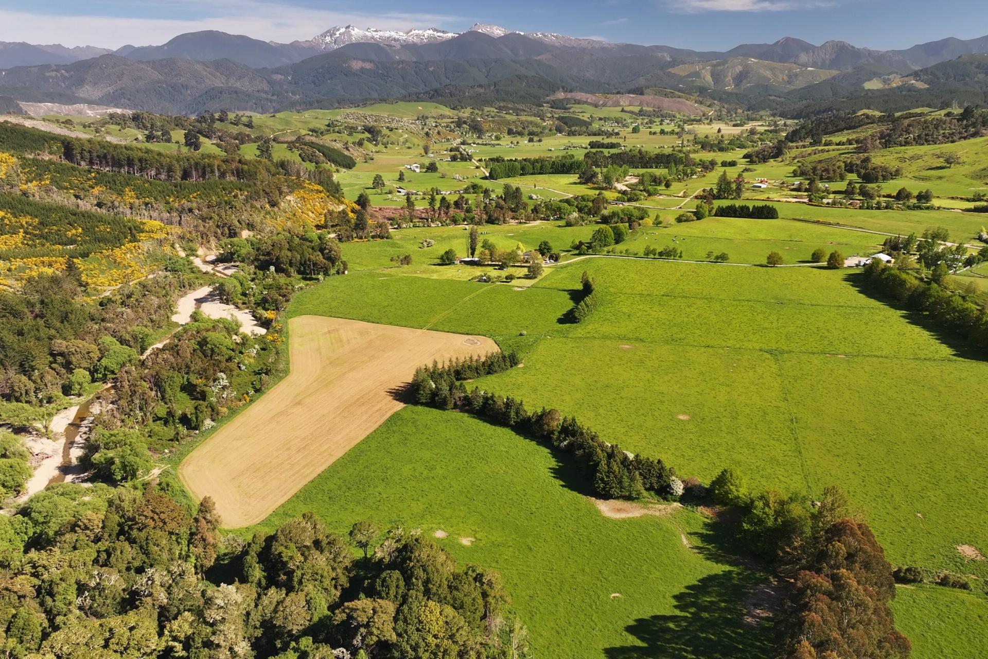 200 Upper Stanley Brook, Stanley Brook