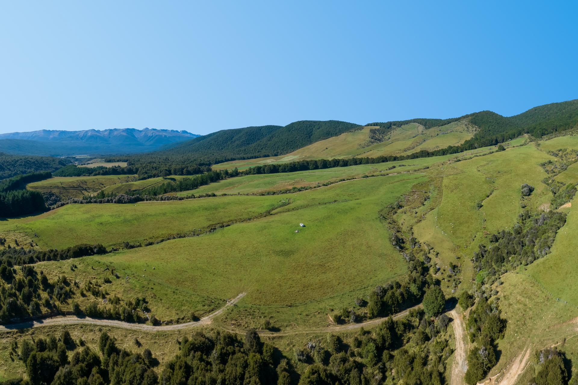 990 Howard Valley Road, Howard