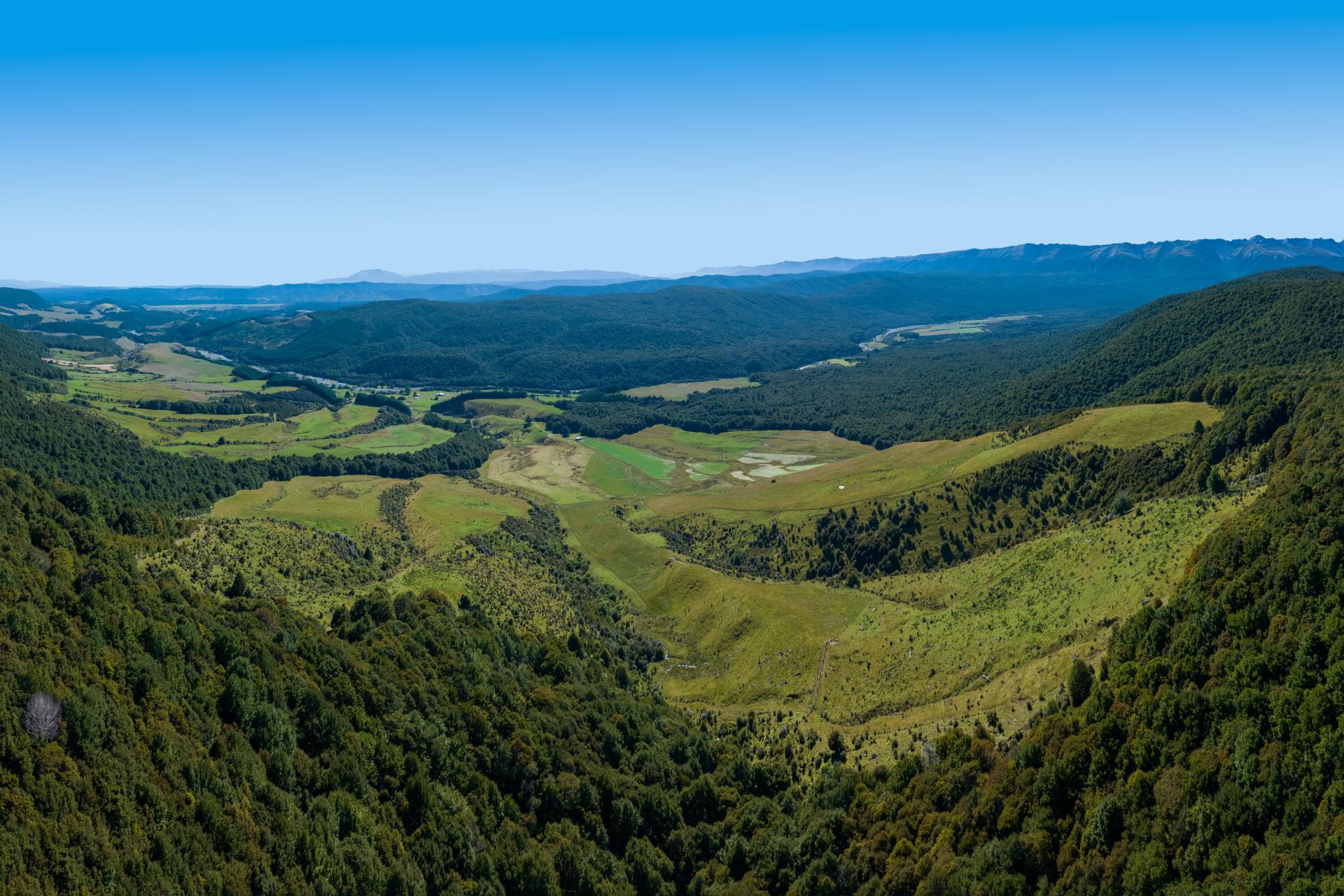 990 Howard Valley Road, Howard