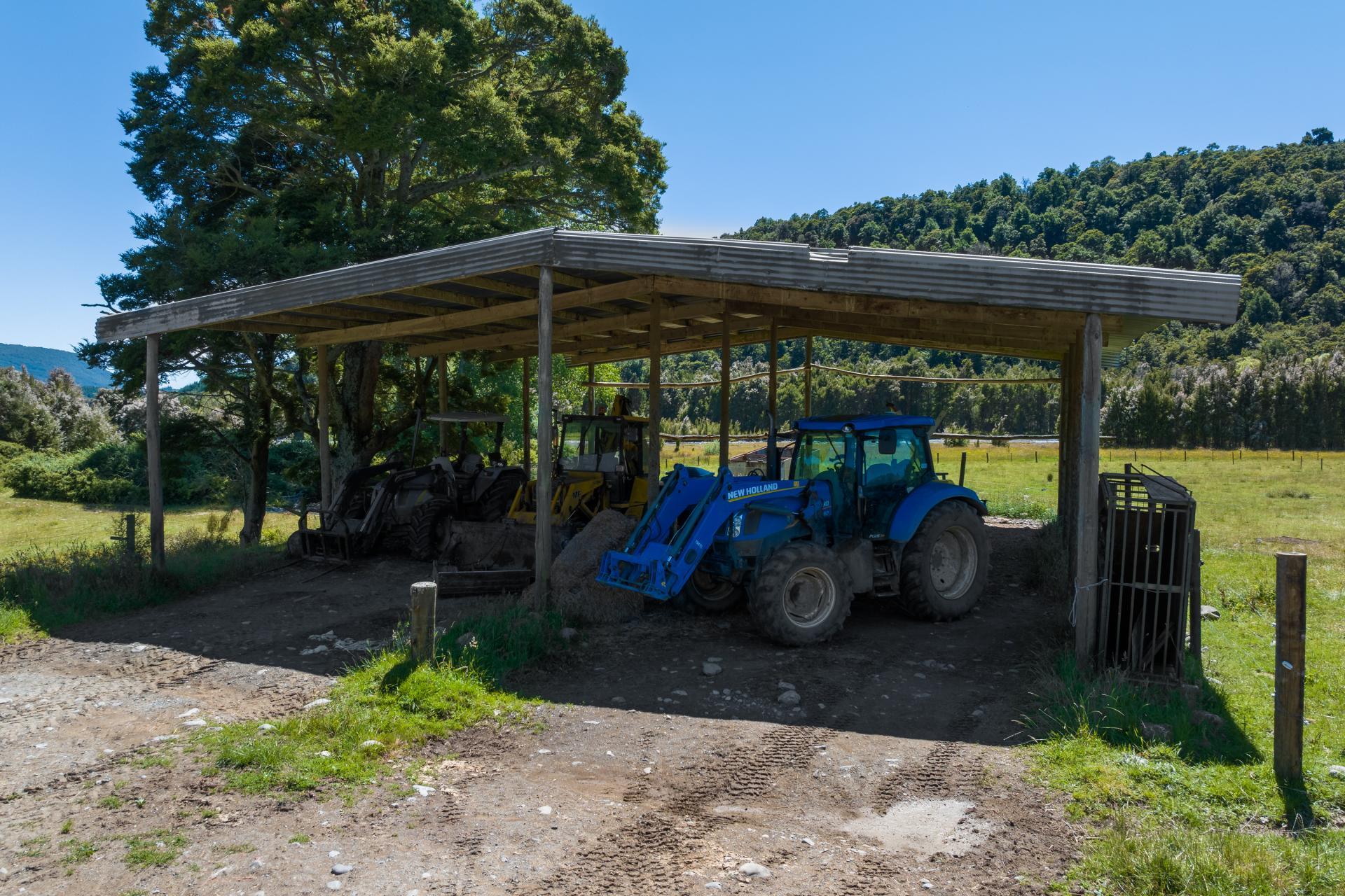 990 Howard Valley Road, Howard