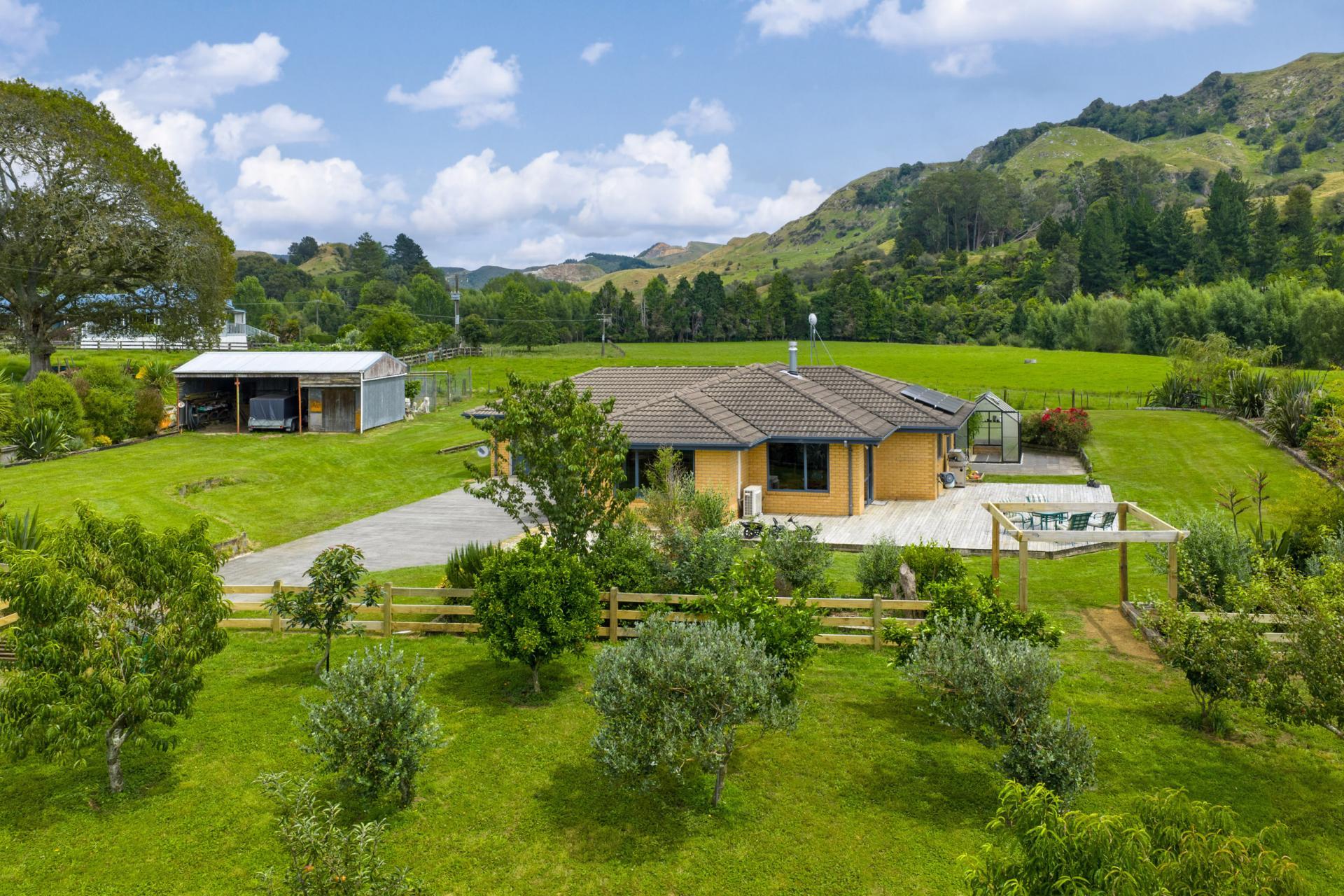 931 Limeworks Loop Road, Karamu