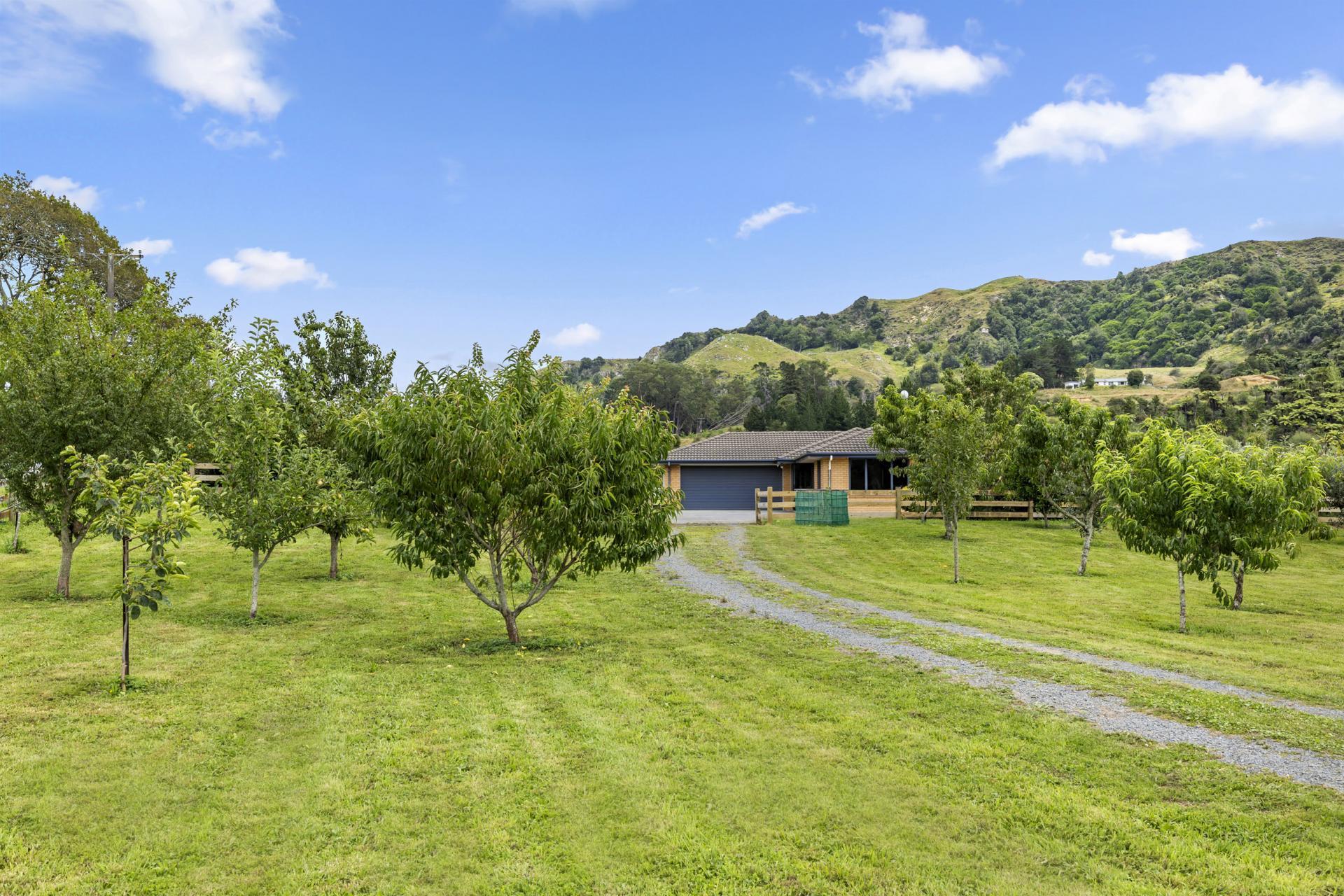 931 Limeworks Loop Road, Karamu