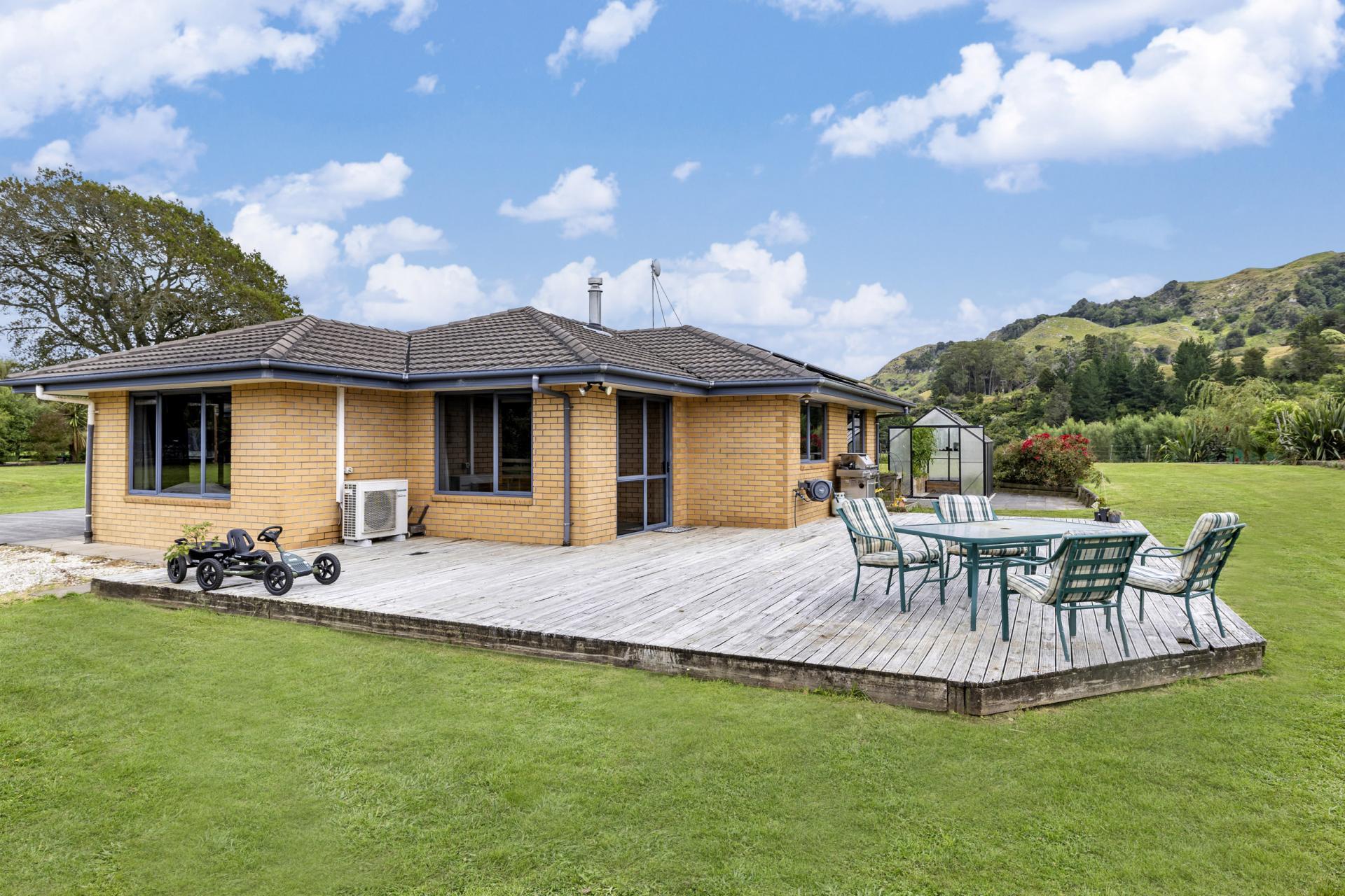 931 Limeworks Loop Road, Karamu