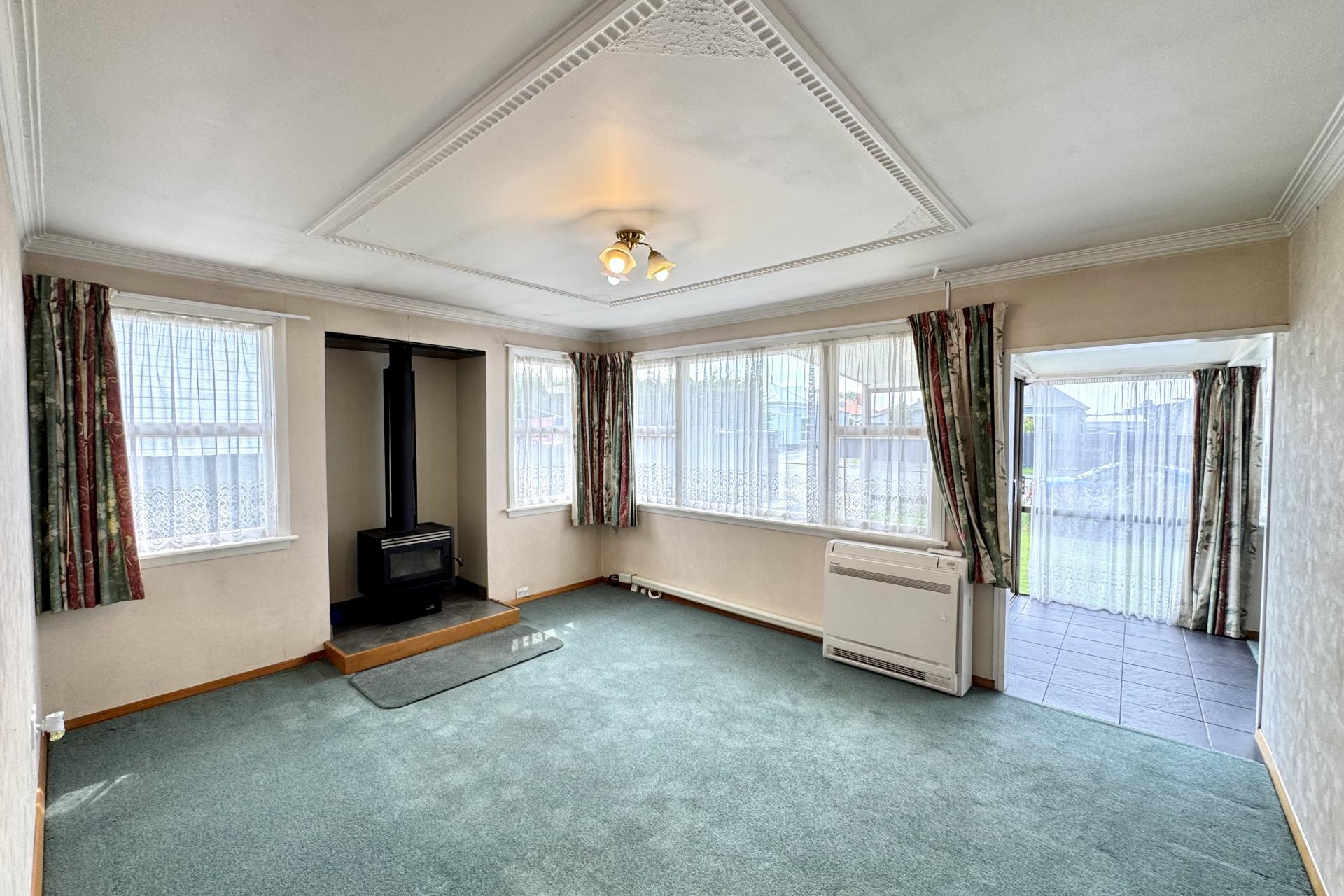 56 Raymond Street, West End