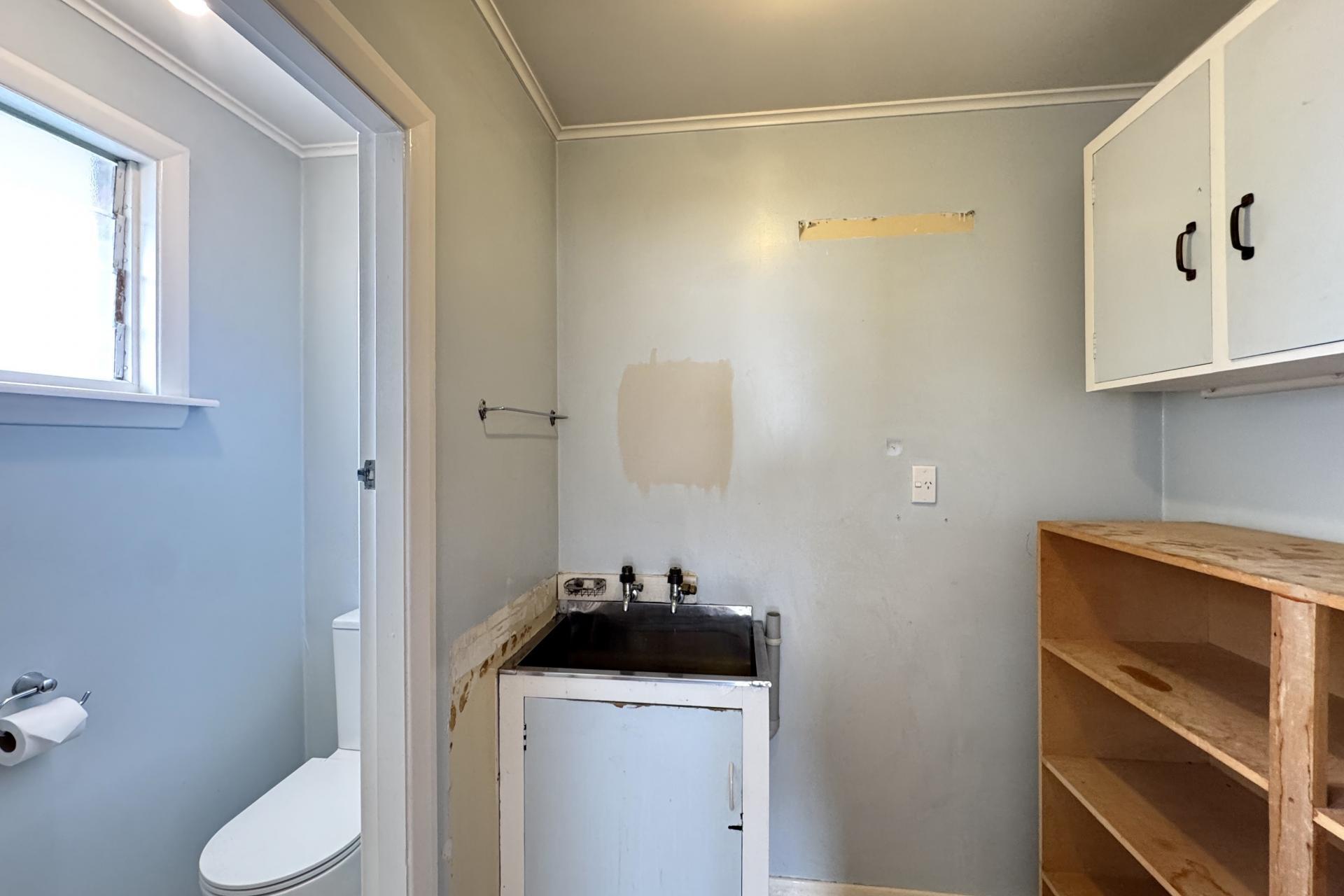 56 Raymond Street, West End