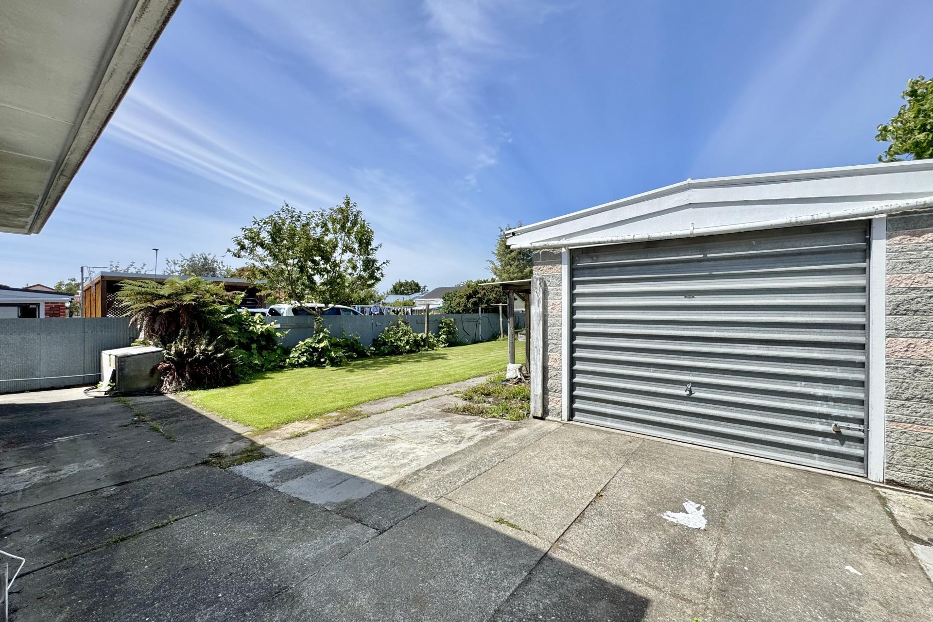 56 Raymond Street, West End