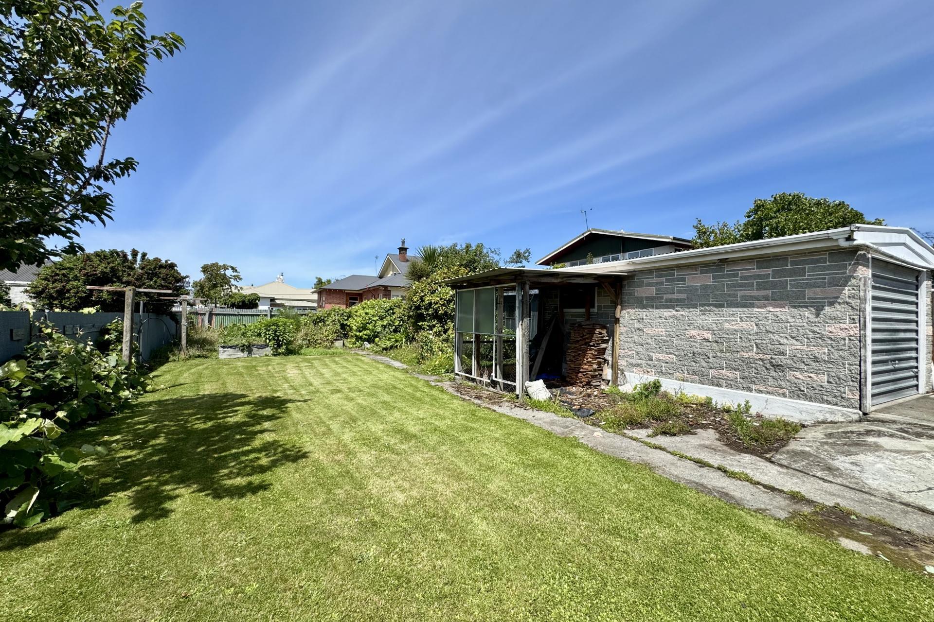 56 Raymond Street, West End