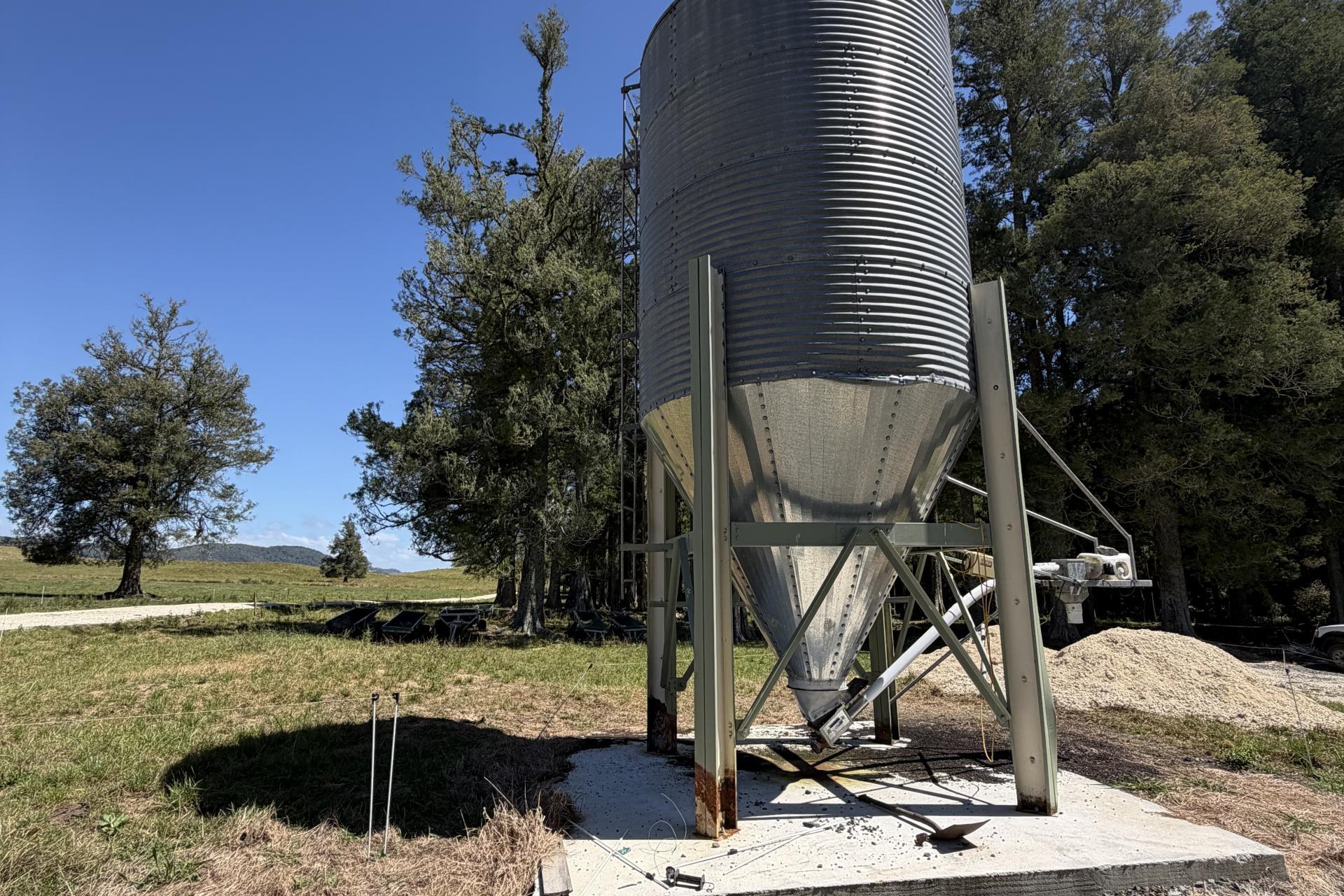 Kahuwera Road, Piopio