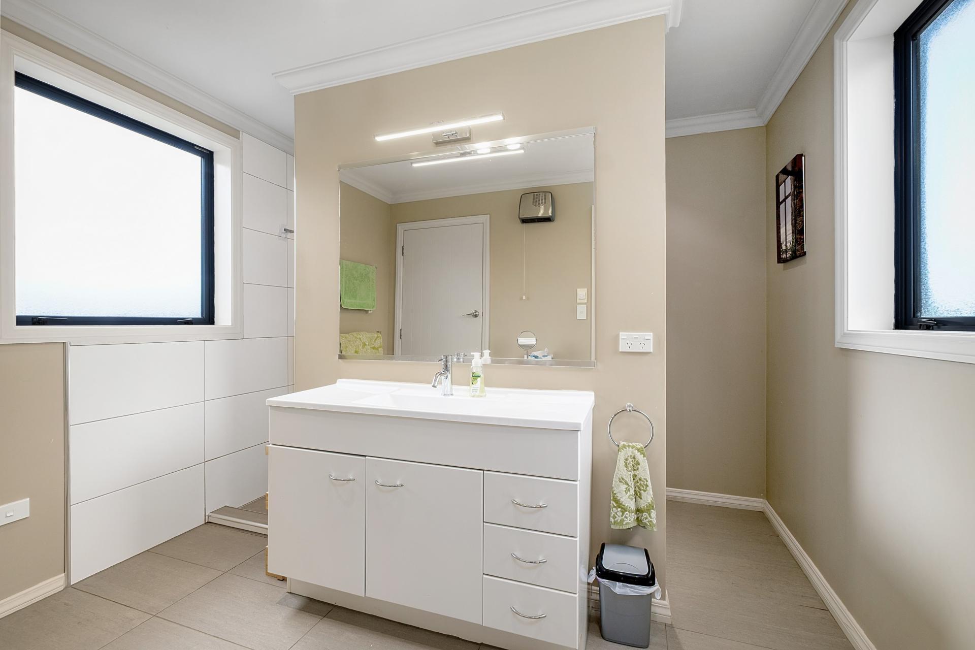 270 Chain Hills Road, Chain Hills