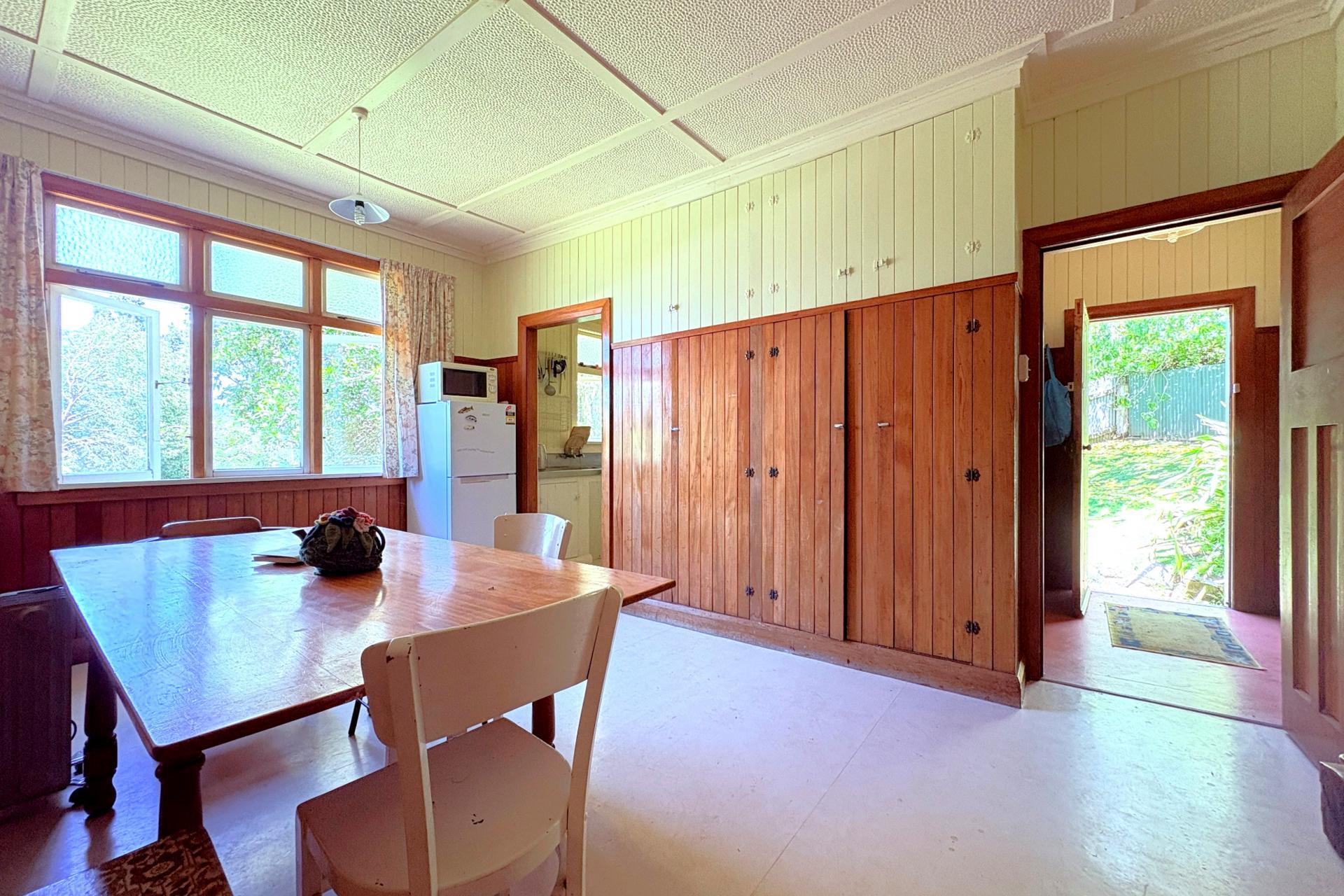 43 Valley Road, Tuai