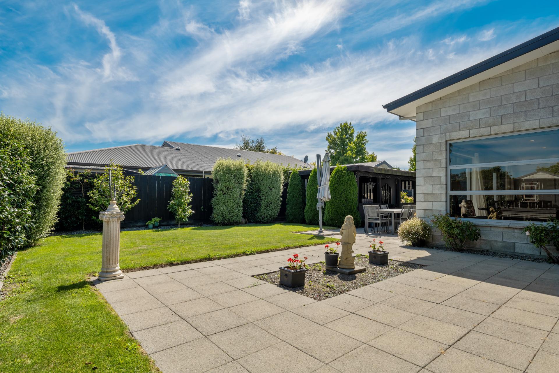 23 Covent Gardens, Springlands