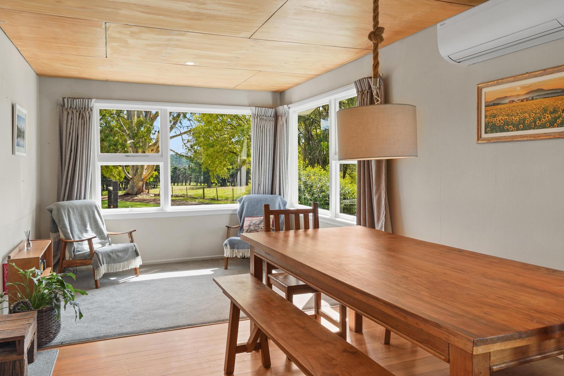 379 Pyramid Valley Road, Pyramid Valley